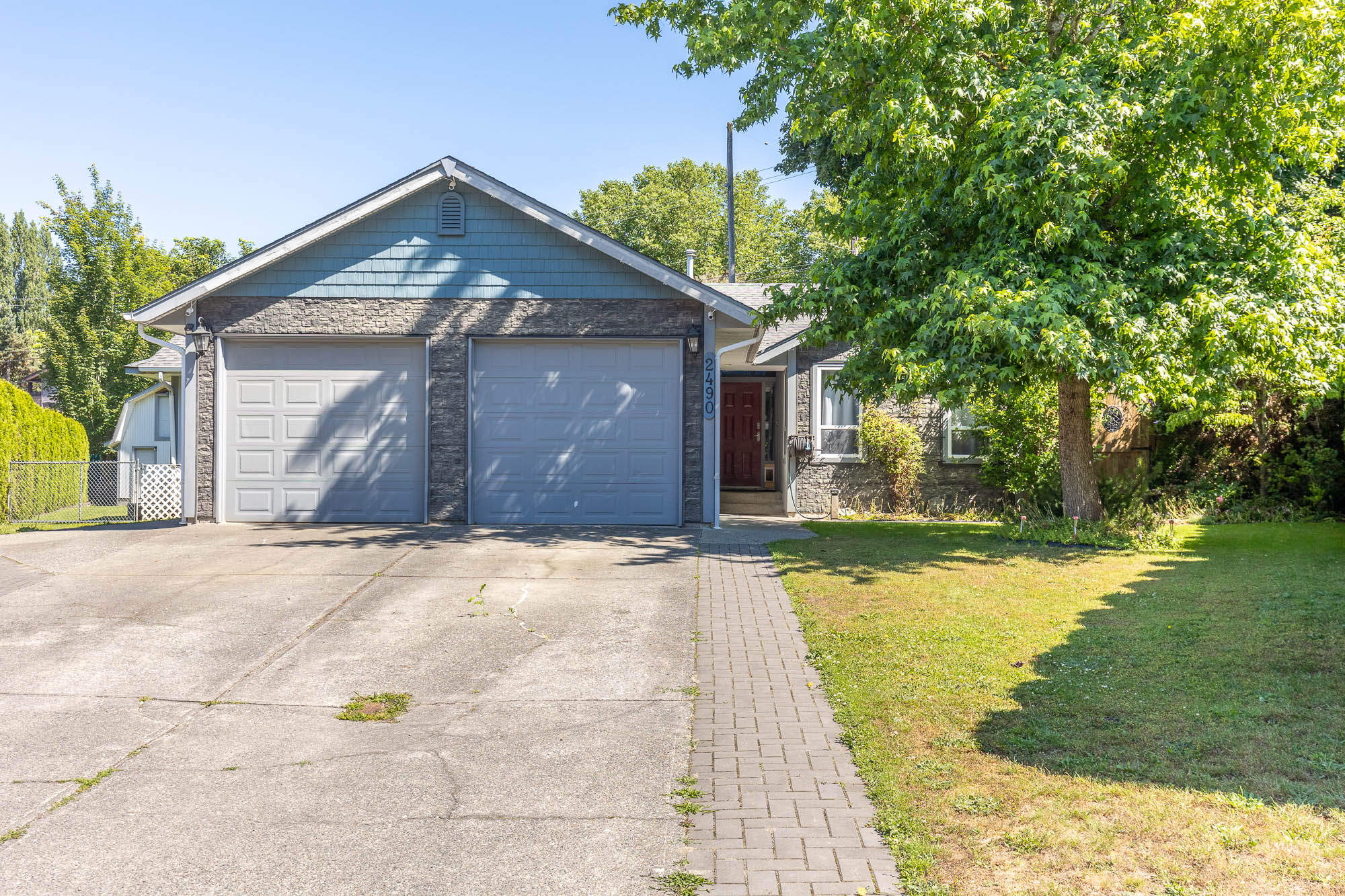 2490 Cameron Crescent, Abbotsford MLS R2825373 Cotala Cross Media