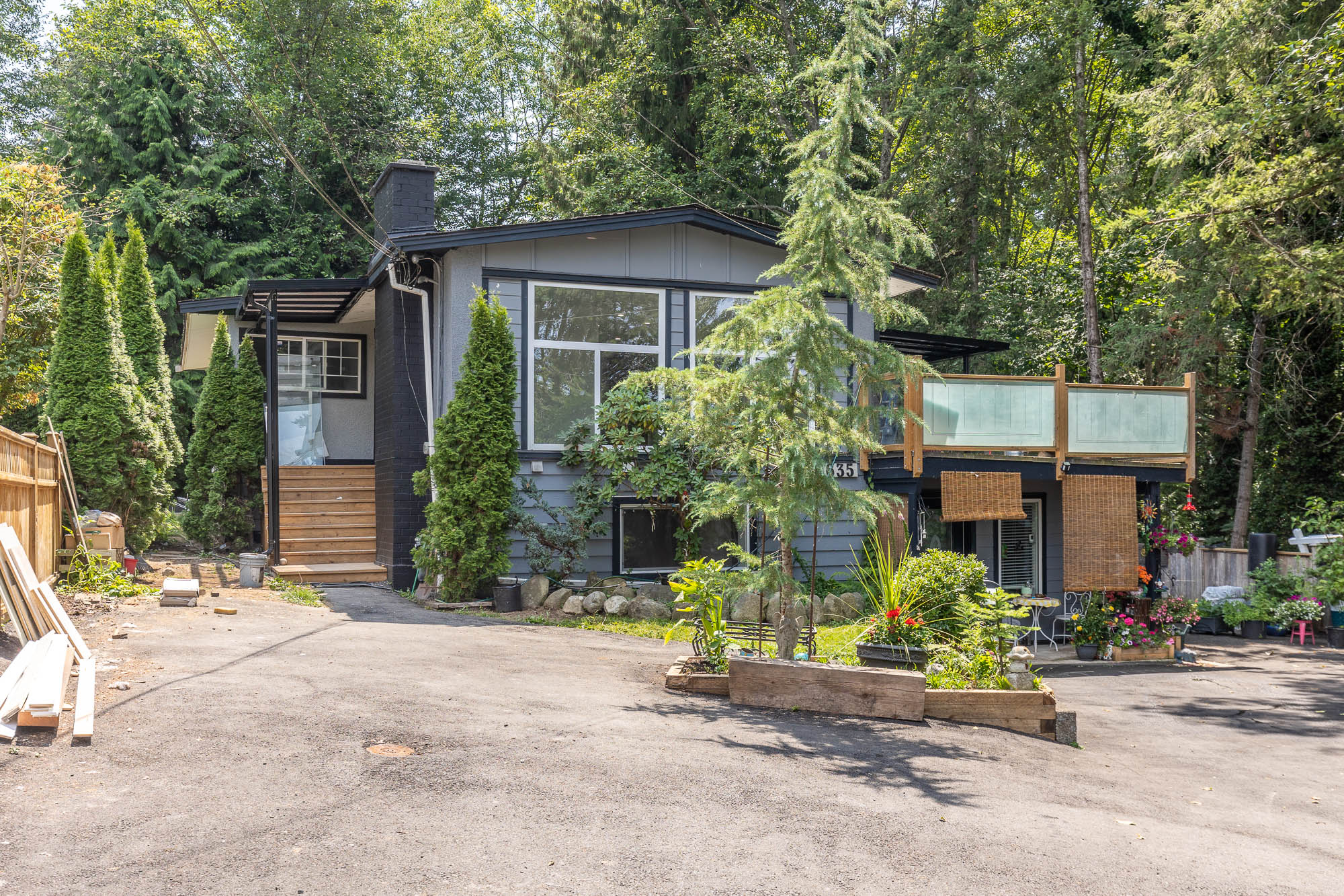 9635 Regent Place, Surrey