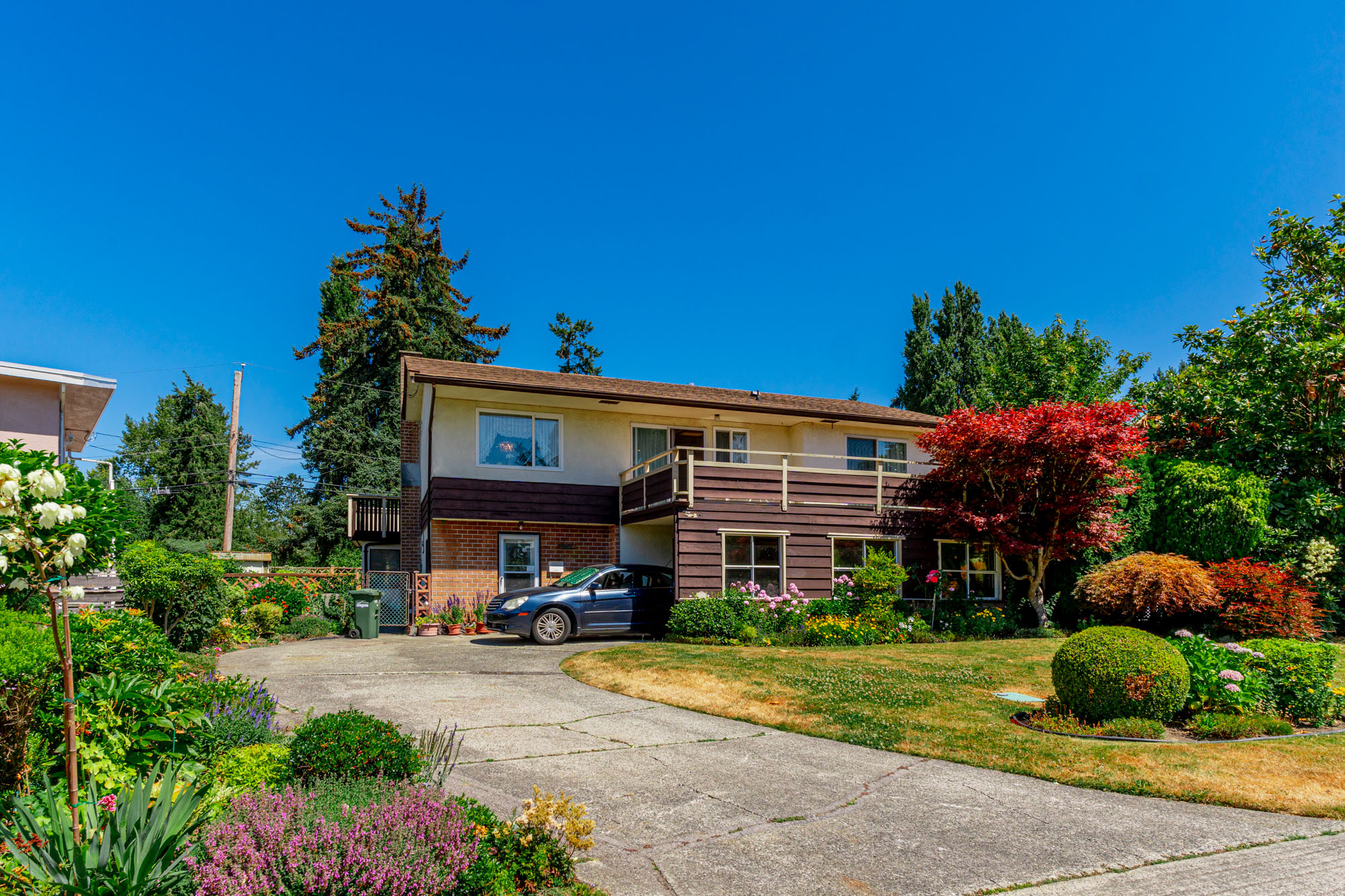8600 Fairdell Crescent, Richmond