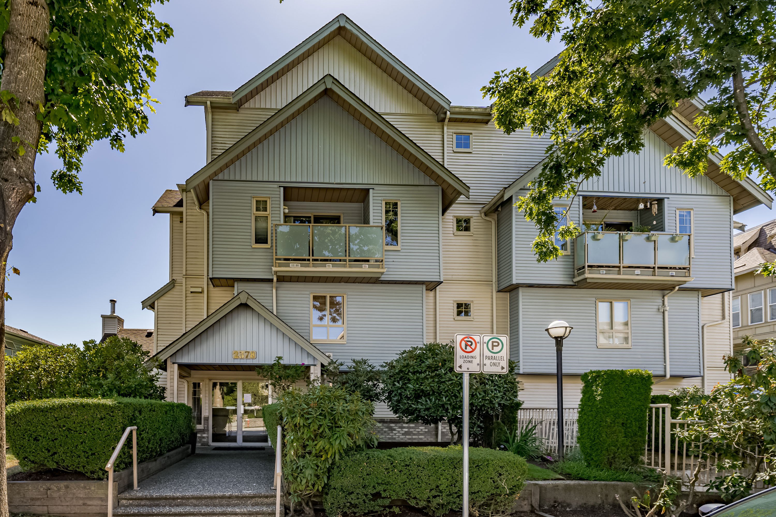 2 - 2378 Rindall Avenue, Port Coquitlam