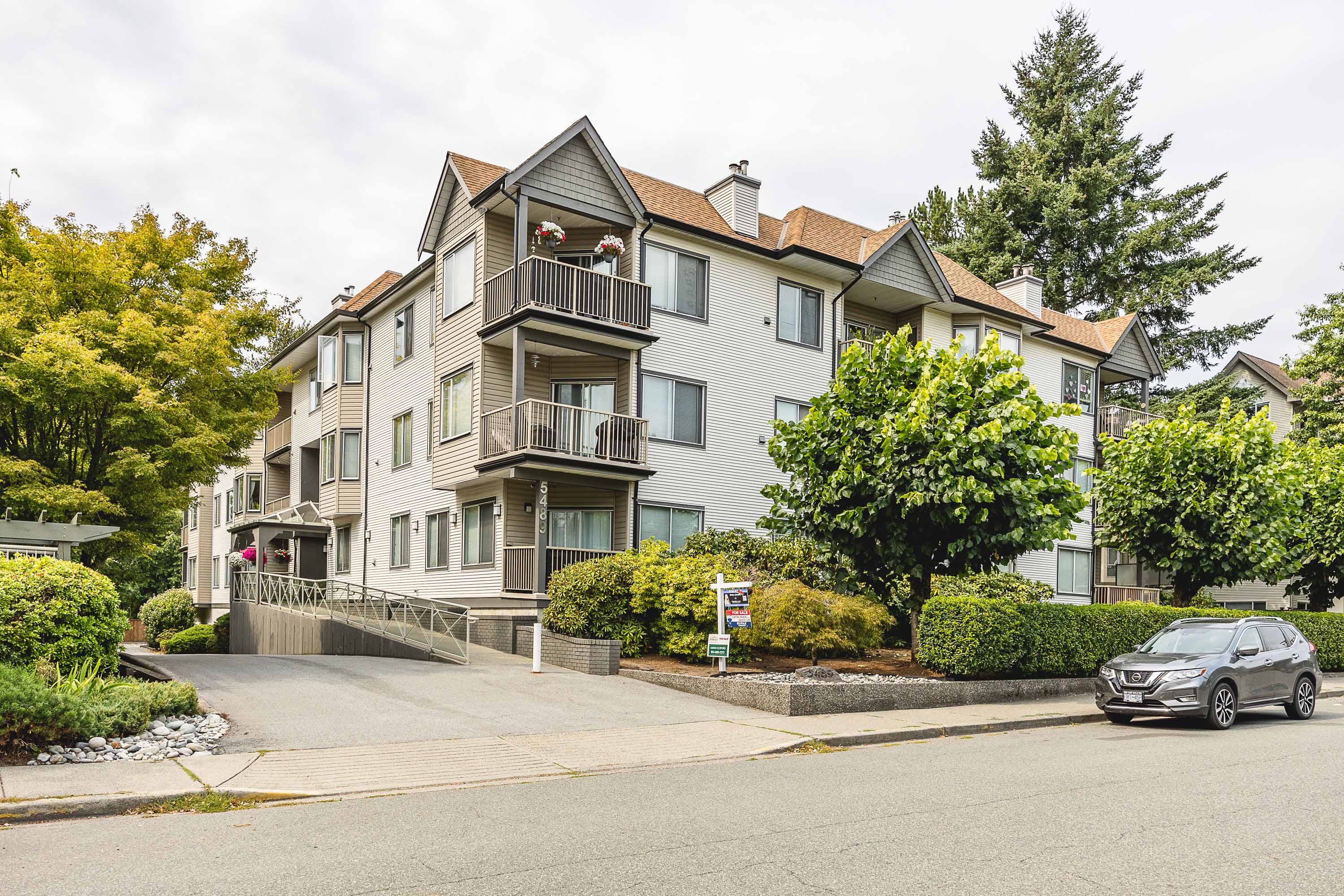 208 - 5489 201 Street, Langley