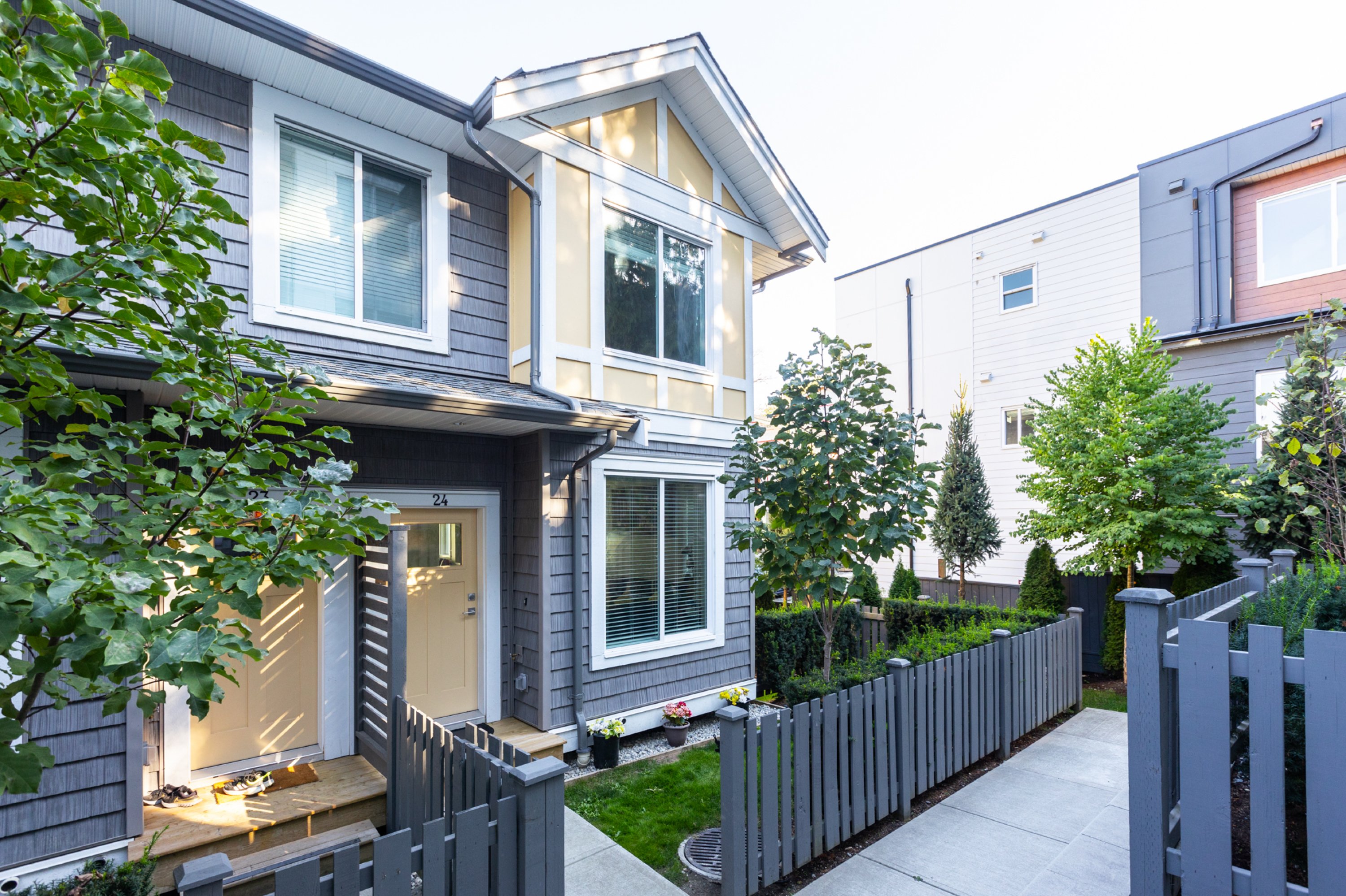 24 - 9688 162A Street, Surrey