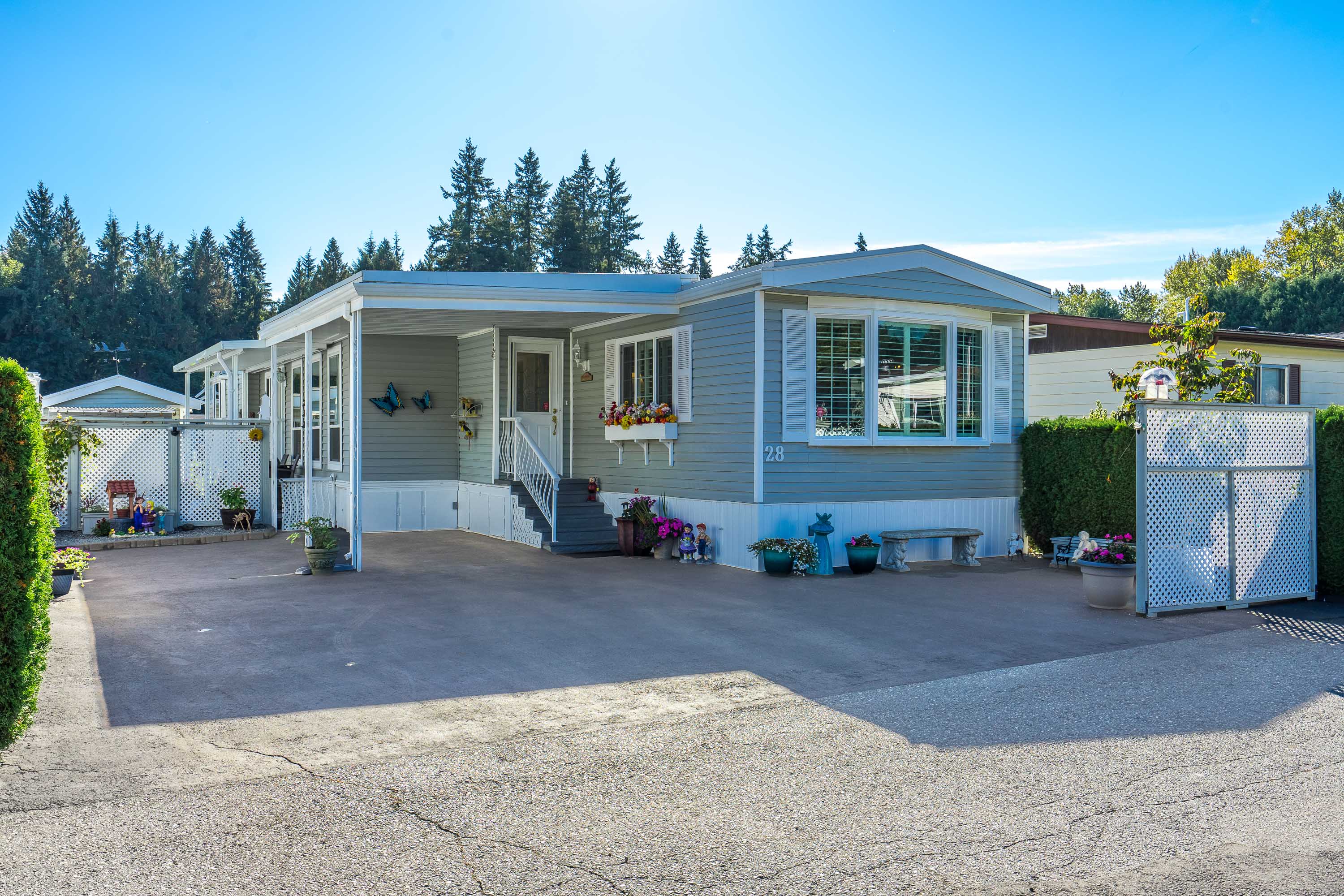 28 - 2270 196 Street, Langley