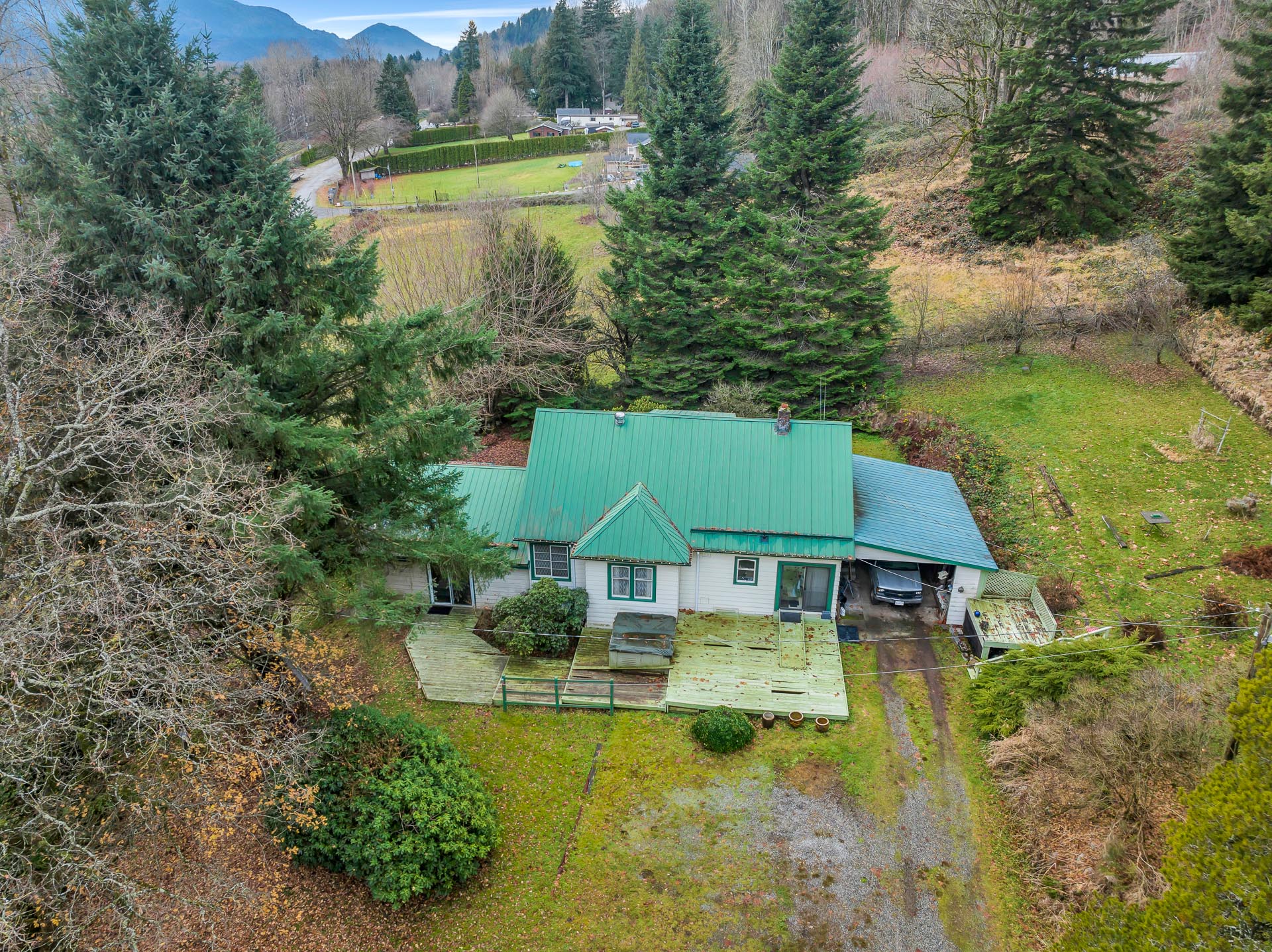 42153 Lougheed Highway, Deroche