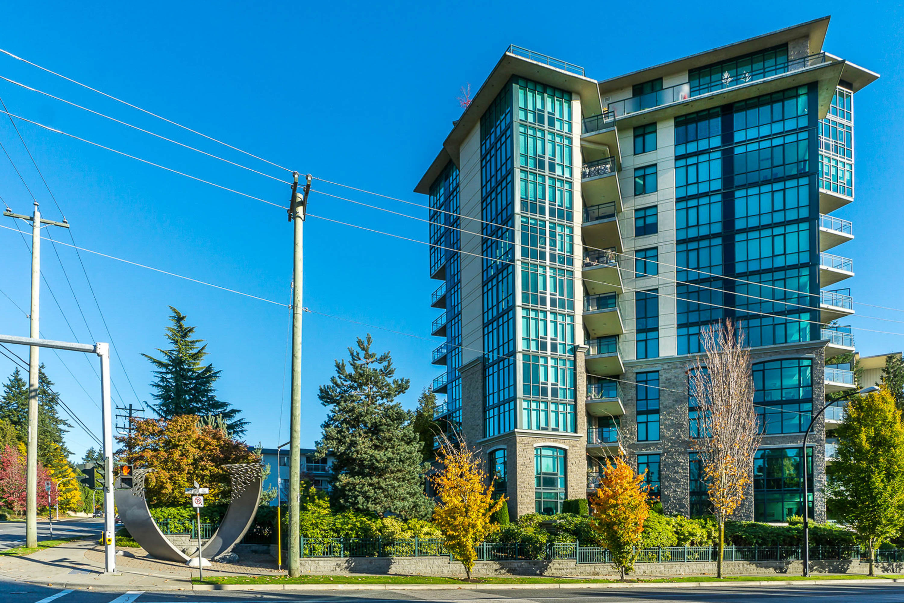 102 - 14824 North Bluff Road, White Rock
