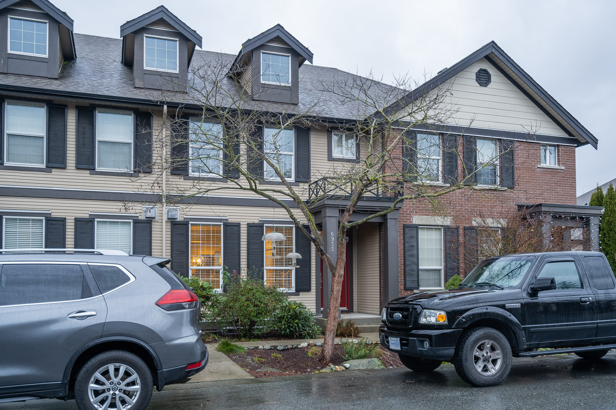 6955 208A Street, Langley