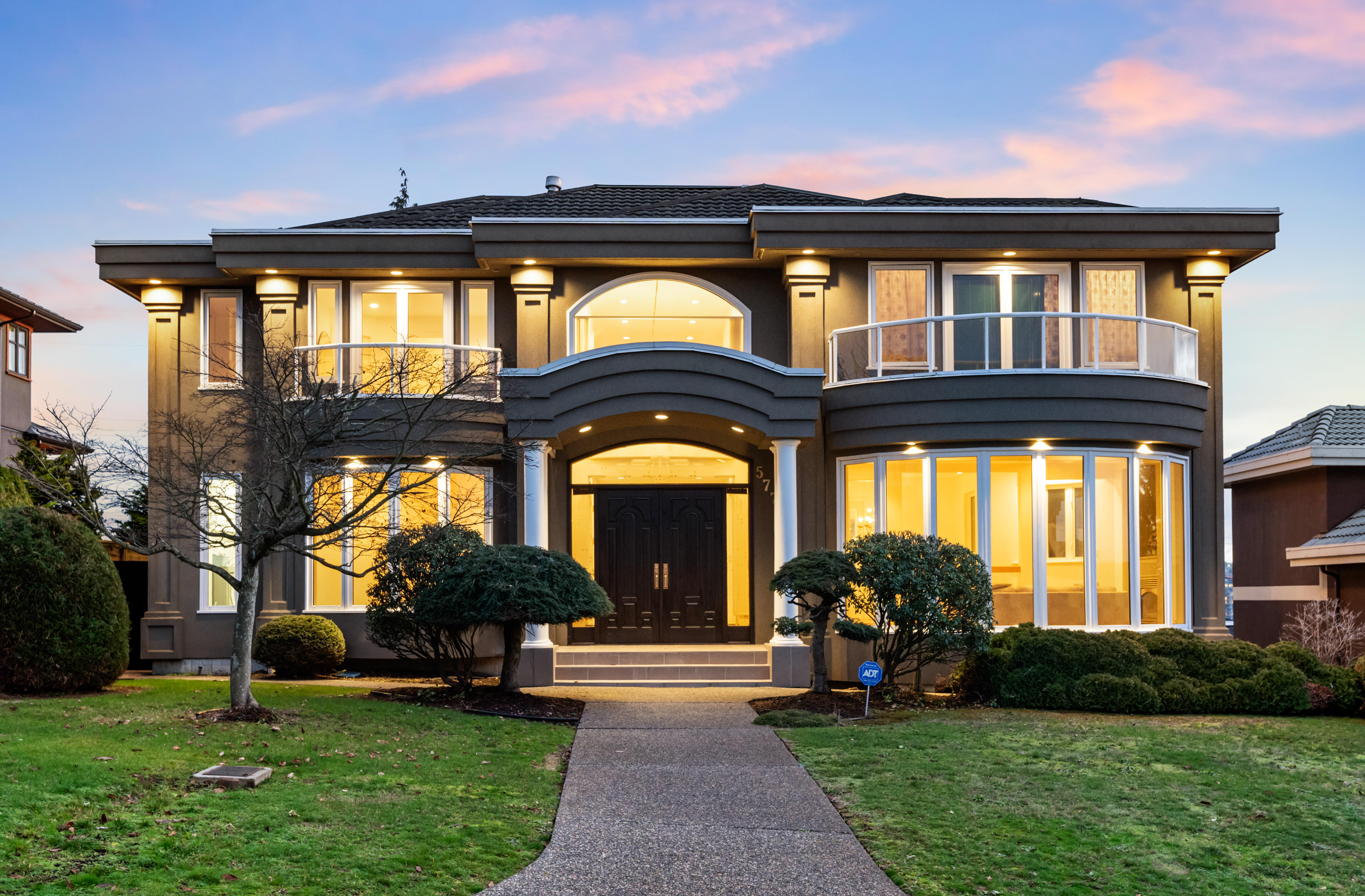 5770 Charles Street, Burnaby