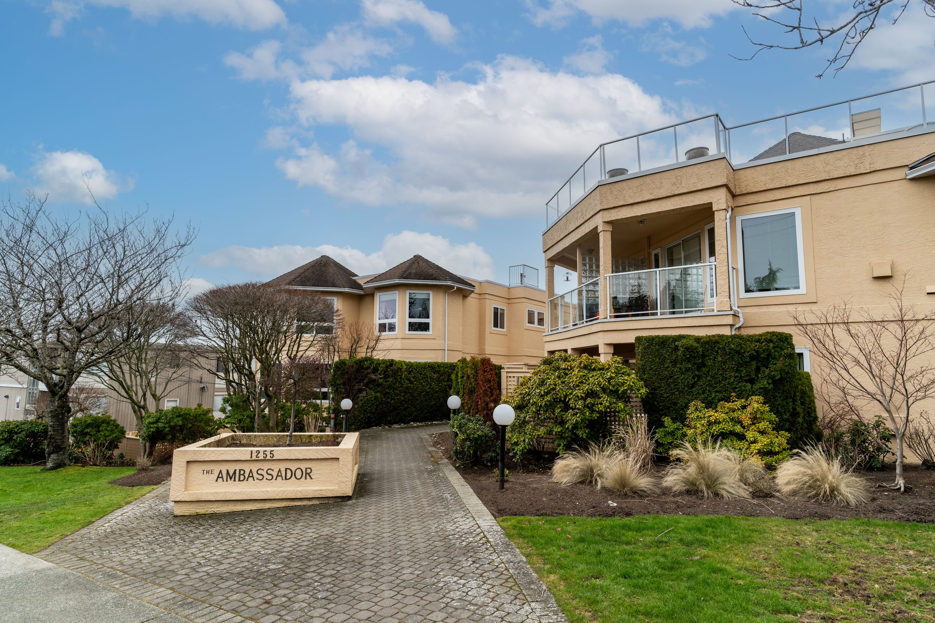 201 - 1255 Best Street, White Rock