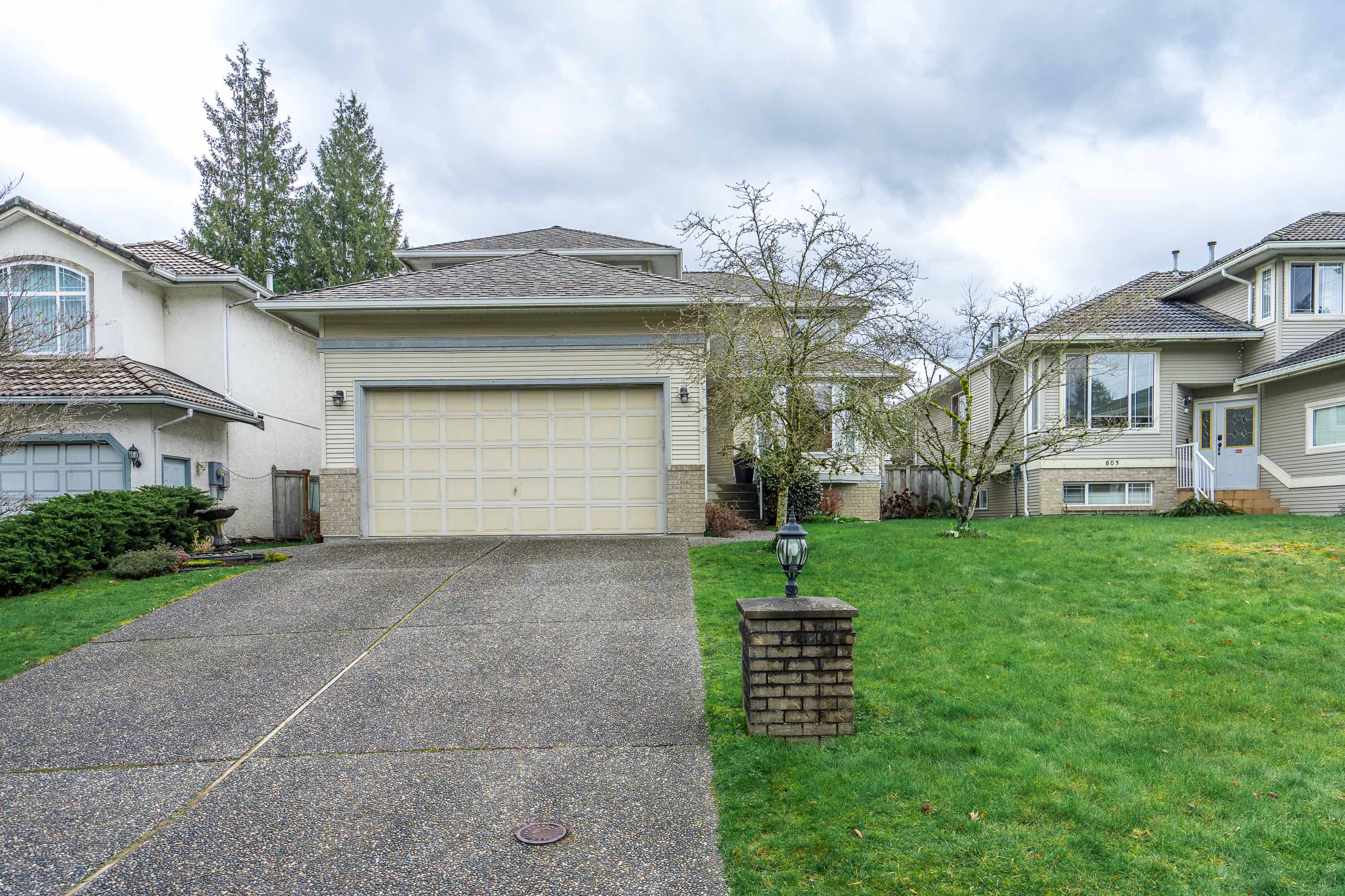 805 Fowler Court, Coquitlam