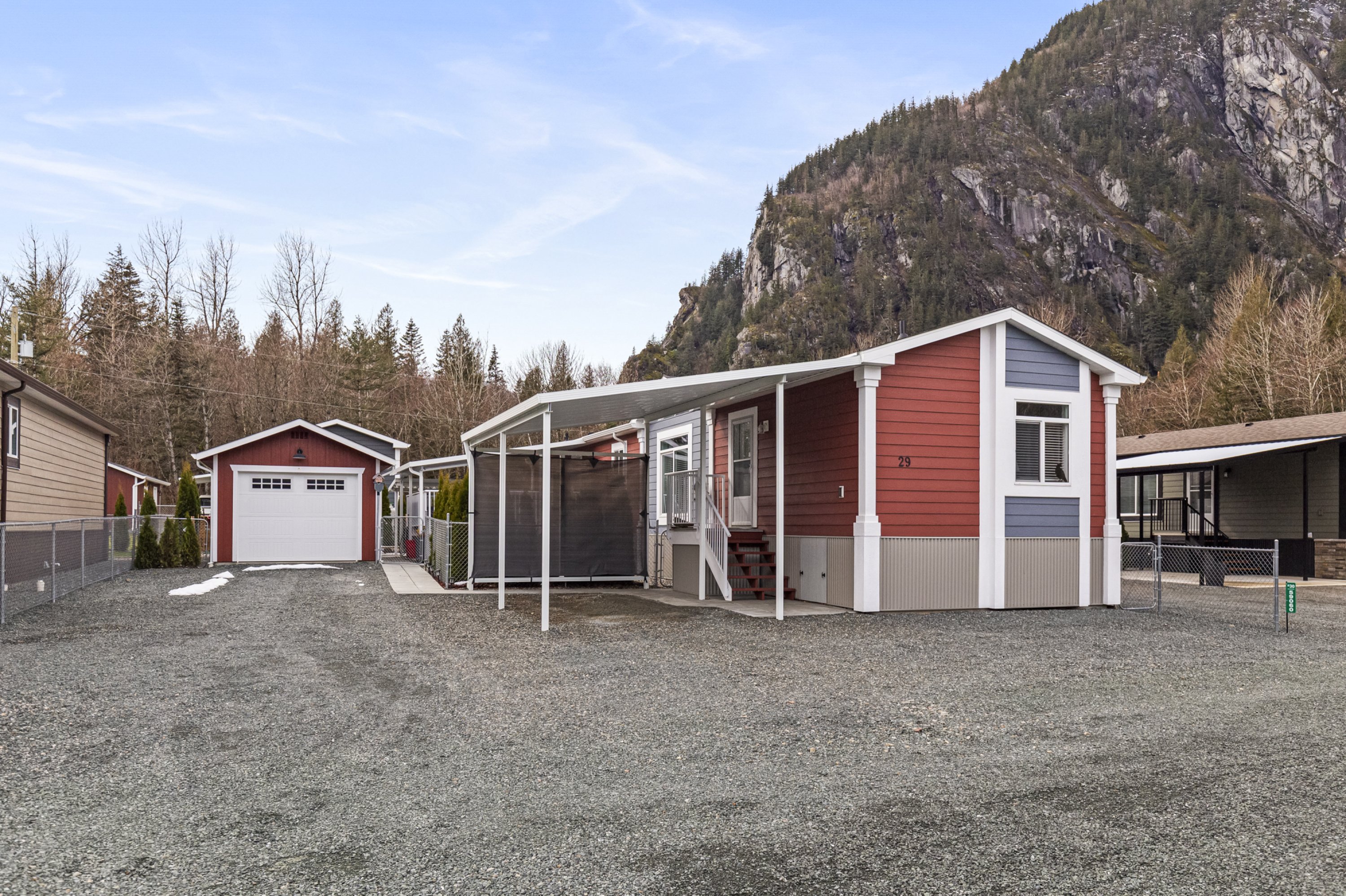 29 - 59060 Lougheed Highway, Hope