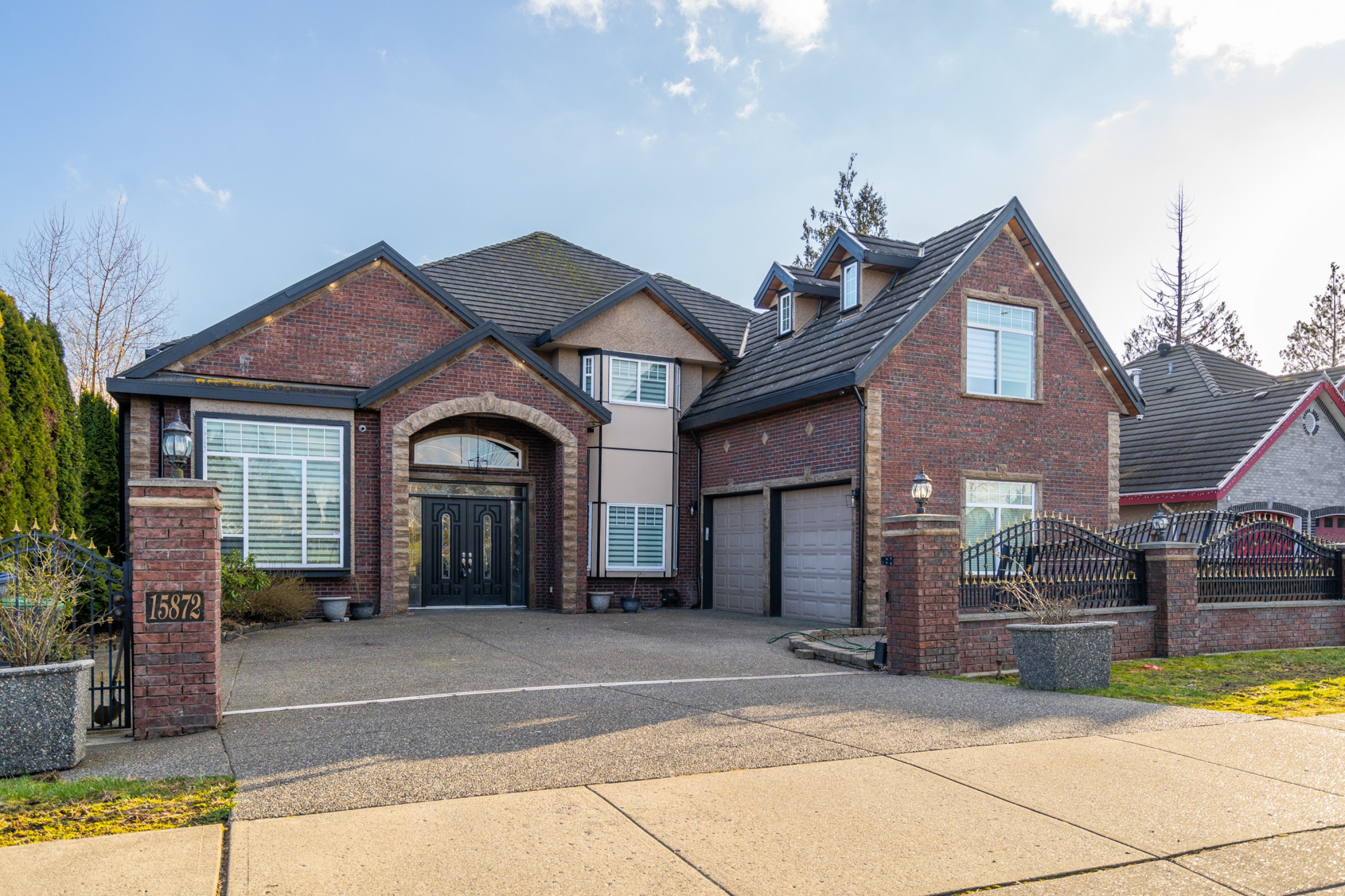 15872 109 Avenue, Surrey