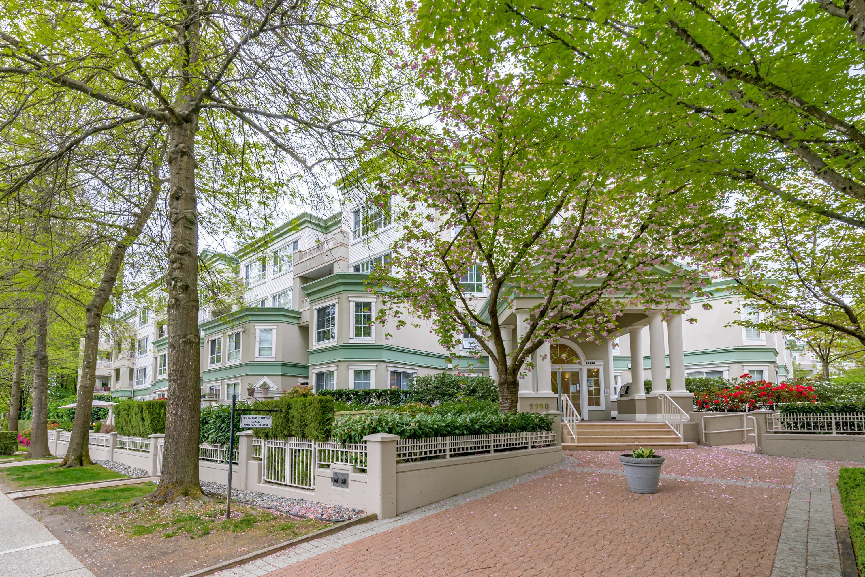 304 - 2990 Princess Crescent, Coquitlam