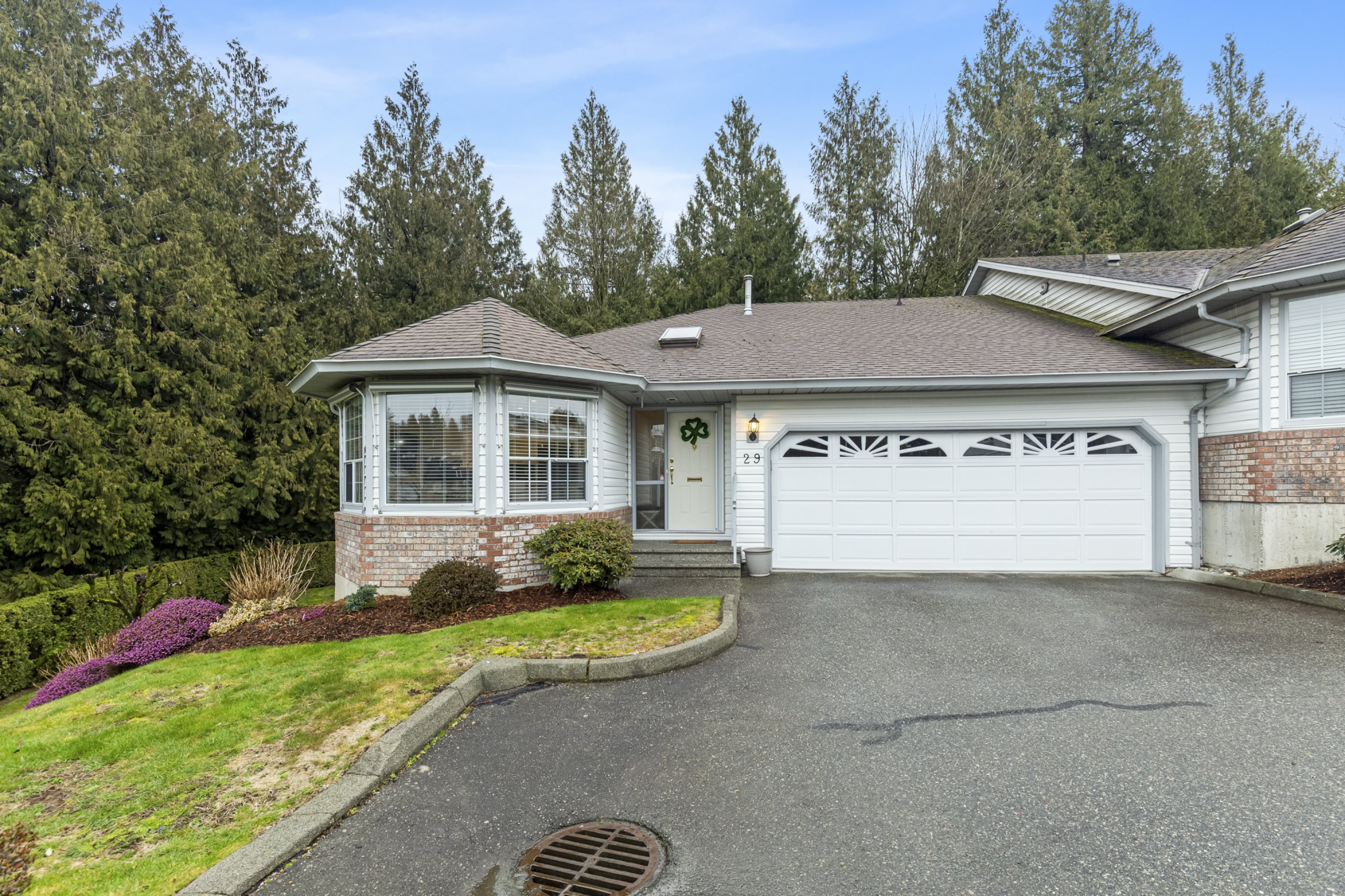 29 - 2988 Horn Street, Abbotsford