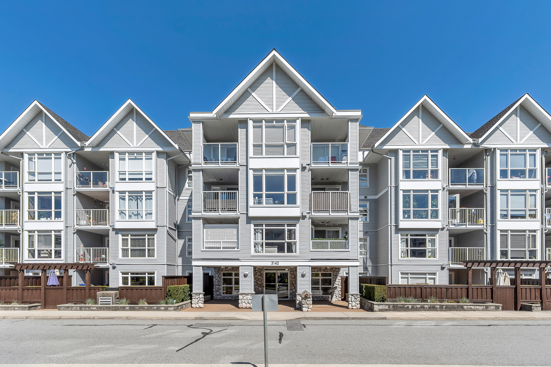 304 - 3142 St Johns Street, Port Moody
