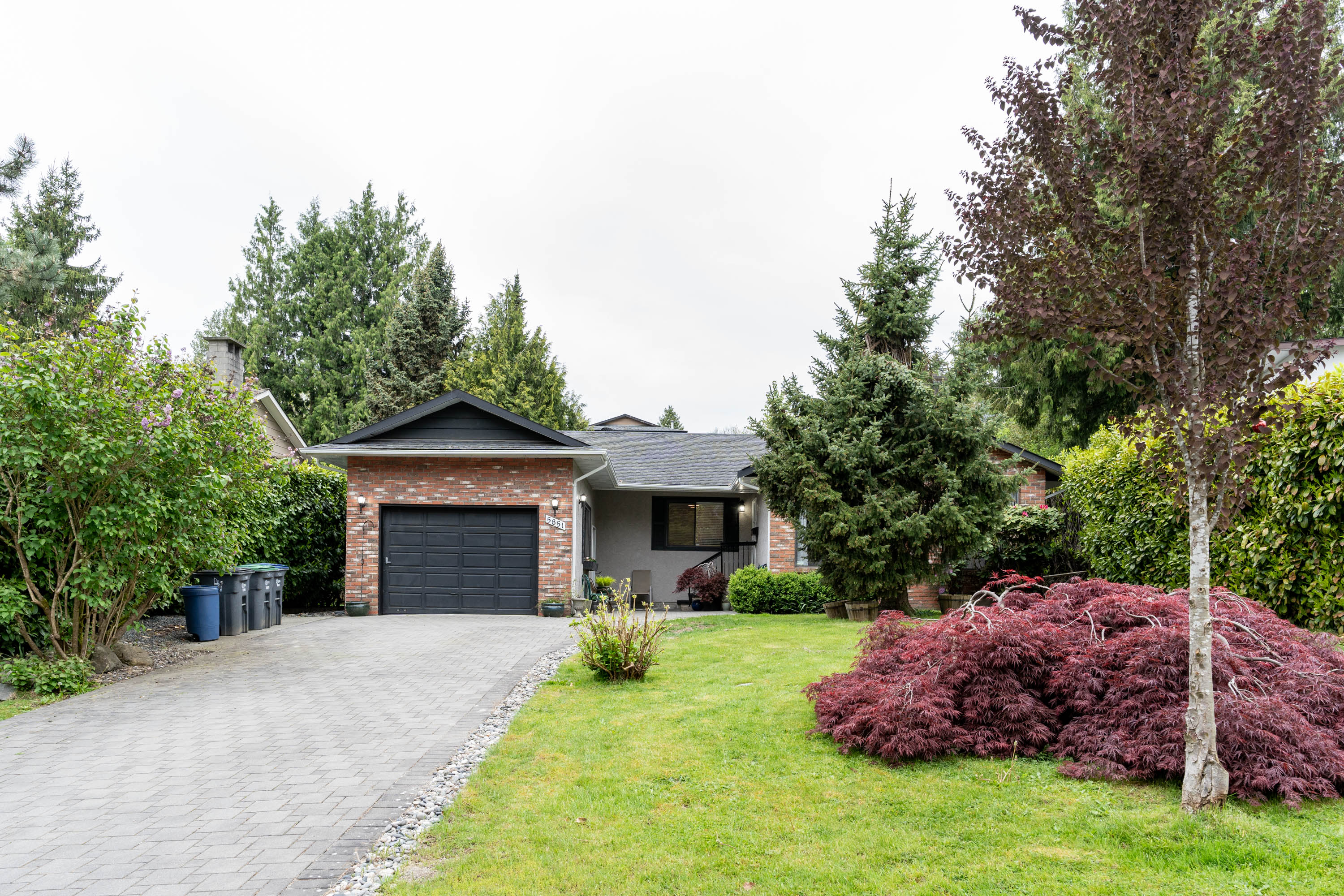 5851 Angus Place, Surrey