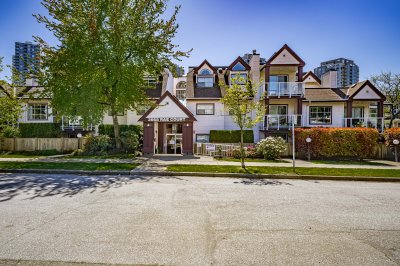Virtual tour for Michelle Perreault Real Estate Group