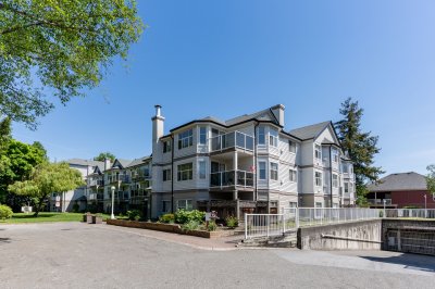 Virtual tour for Axford Real Estate