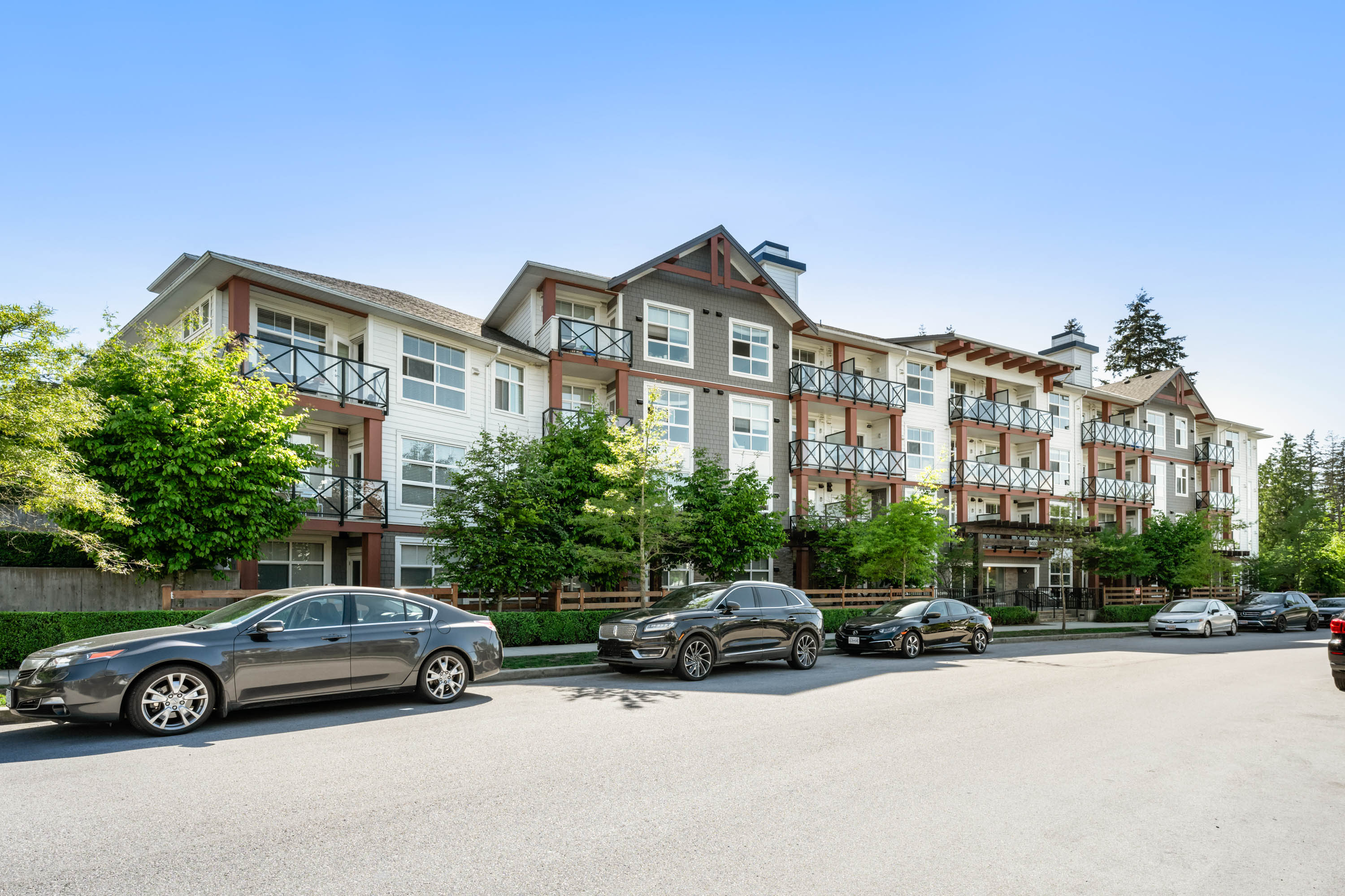 309 - 14550 Winter Crescent, Surrey