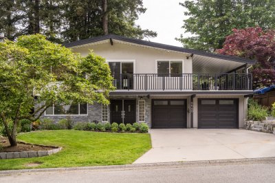 Virtual tour for Tom & Chris Real Estate Group