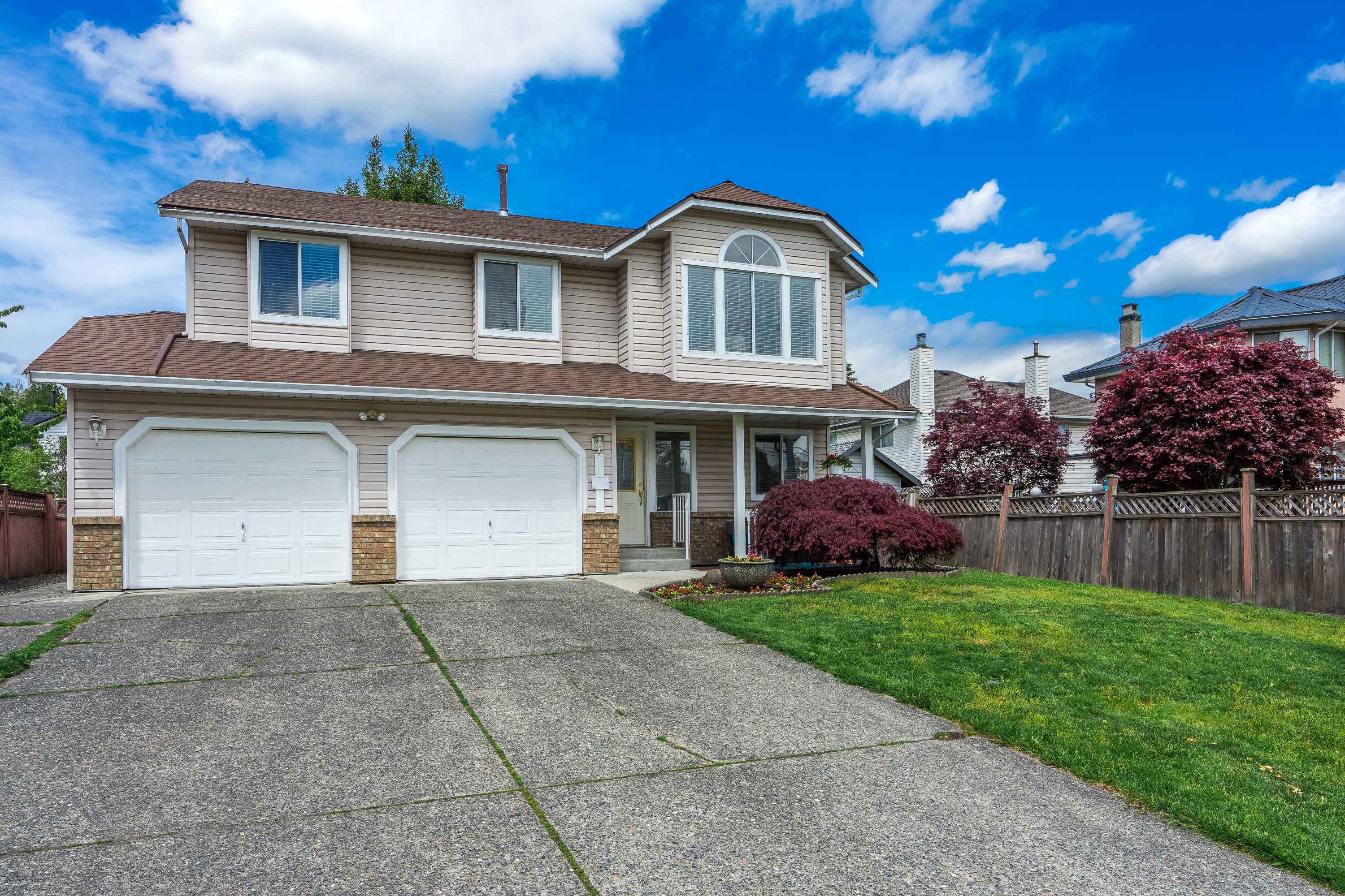 15727 102 Avenue, Surrey
