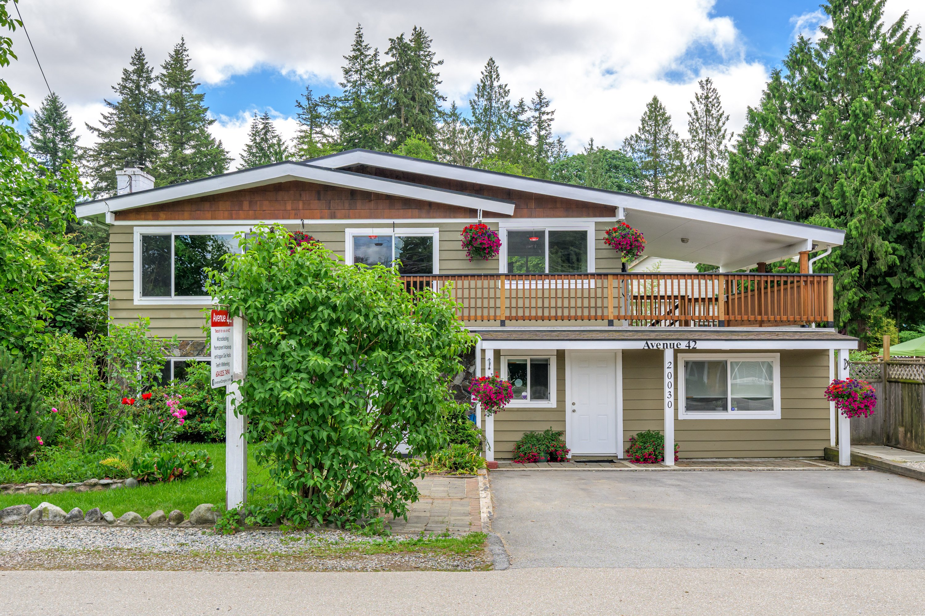 20030 42 Avenue, Langley