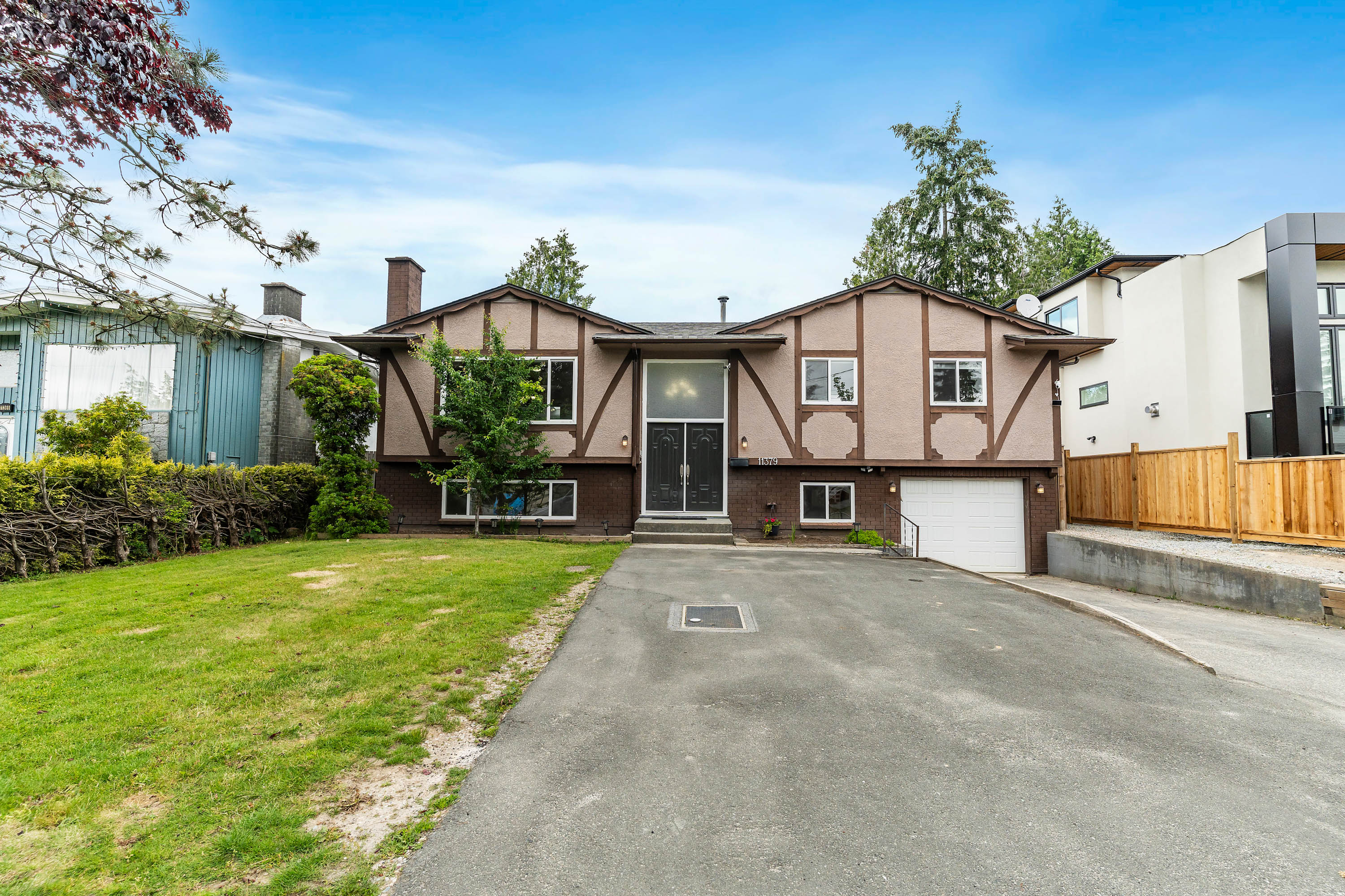 11379 86A Avenue, Delta