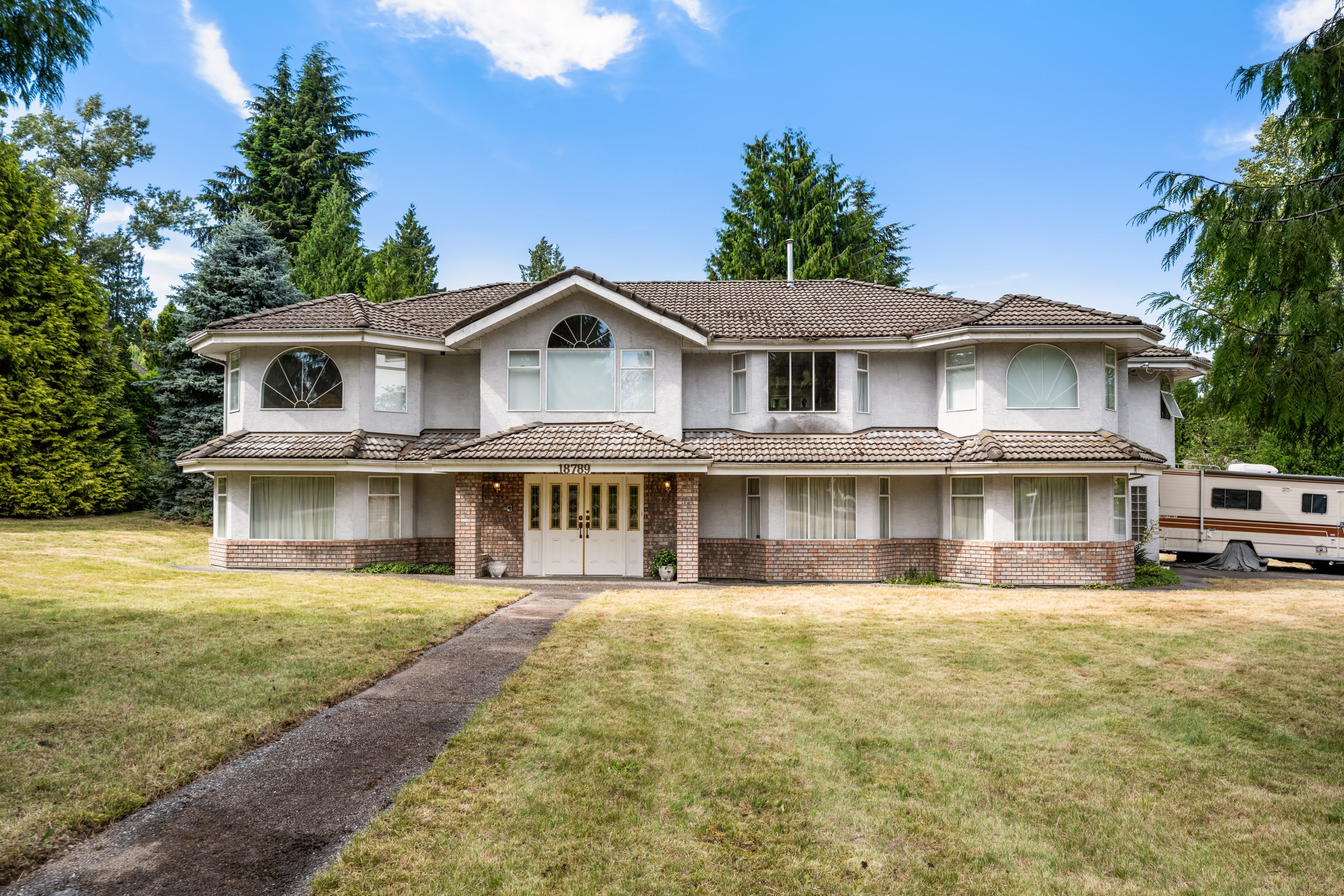 18789 92 Avenue, Surrey