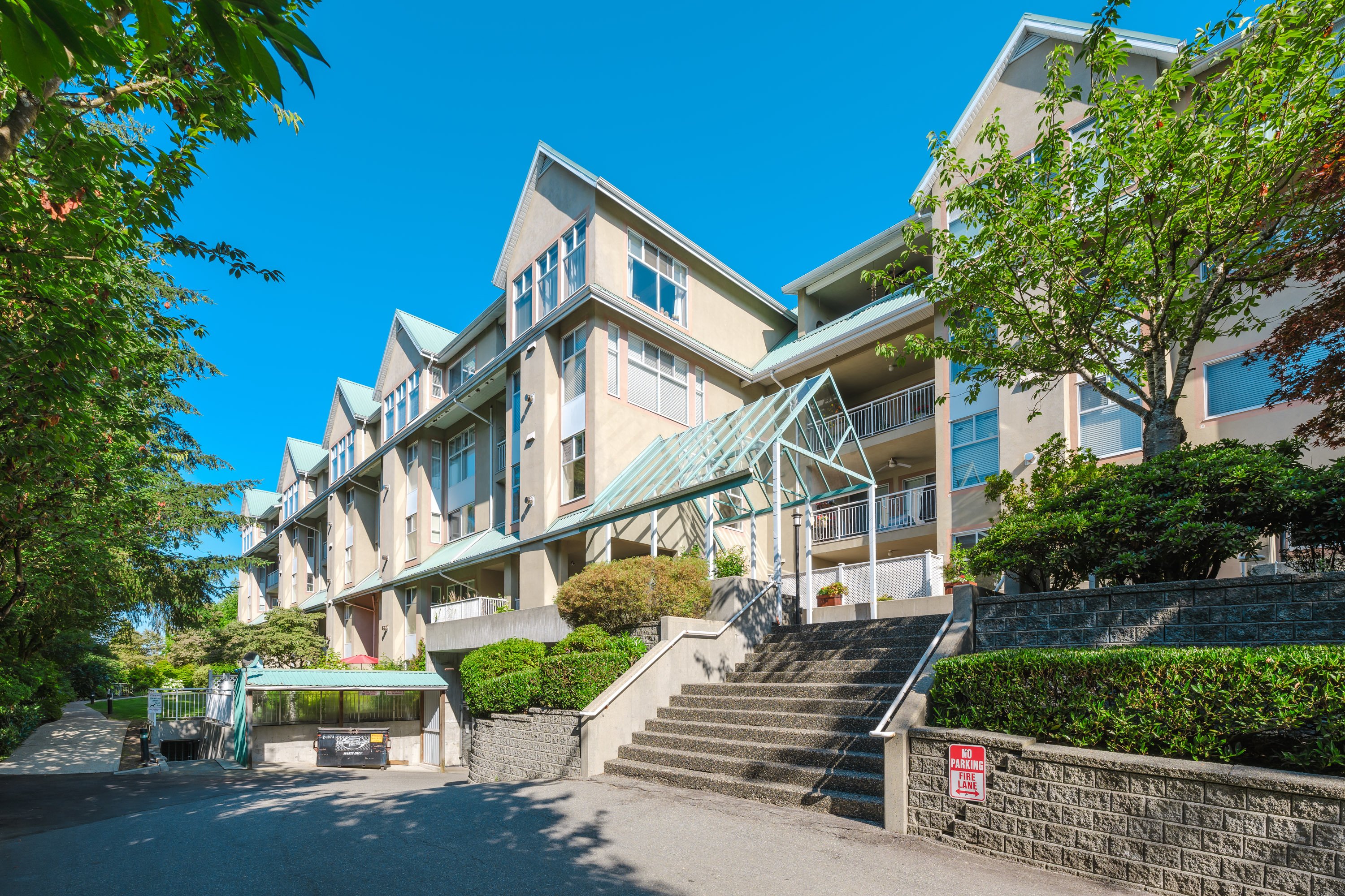 213 - 11609 227 Street, Maple Ridge
