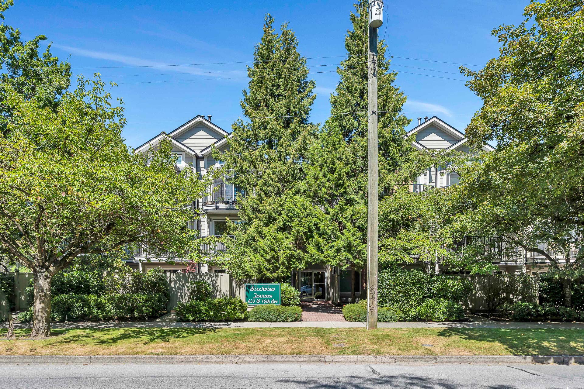 208 - 633 West 16 Avenue, Vancouver