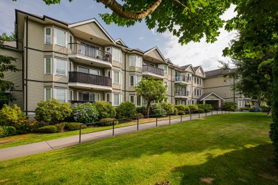 Virtual tour for Klassen Real Estate Group