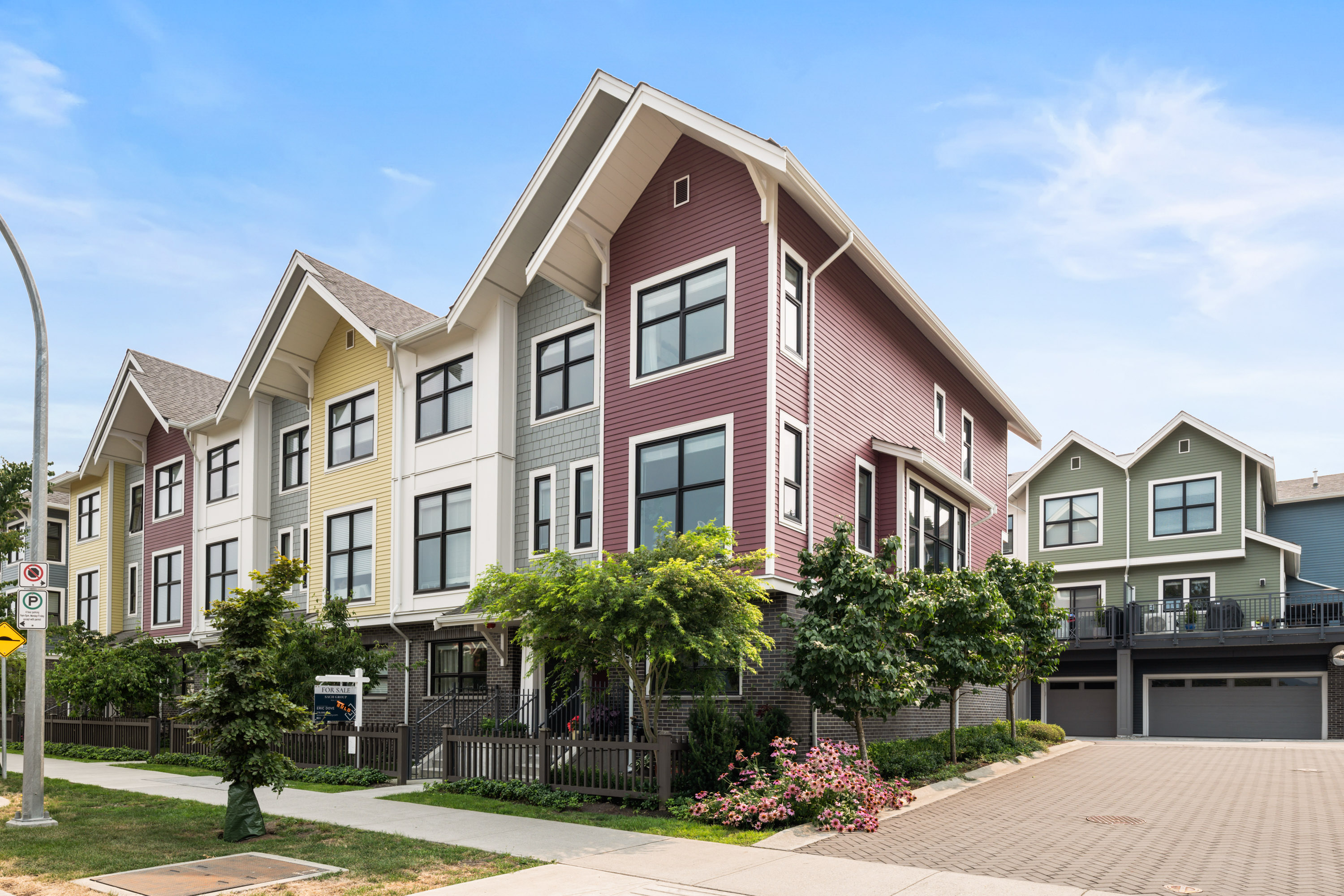 2803 St George Street, Port Moody