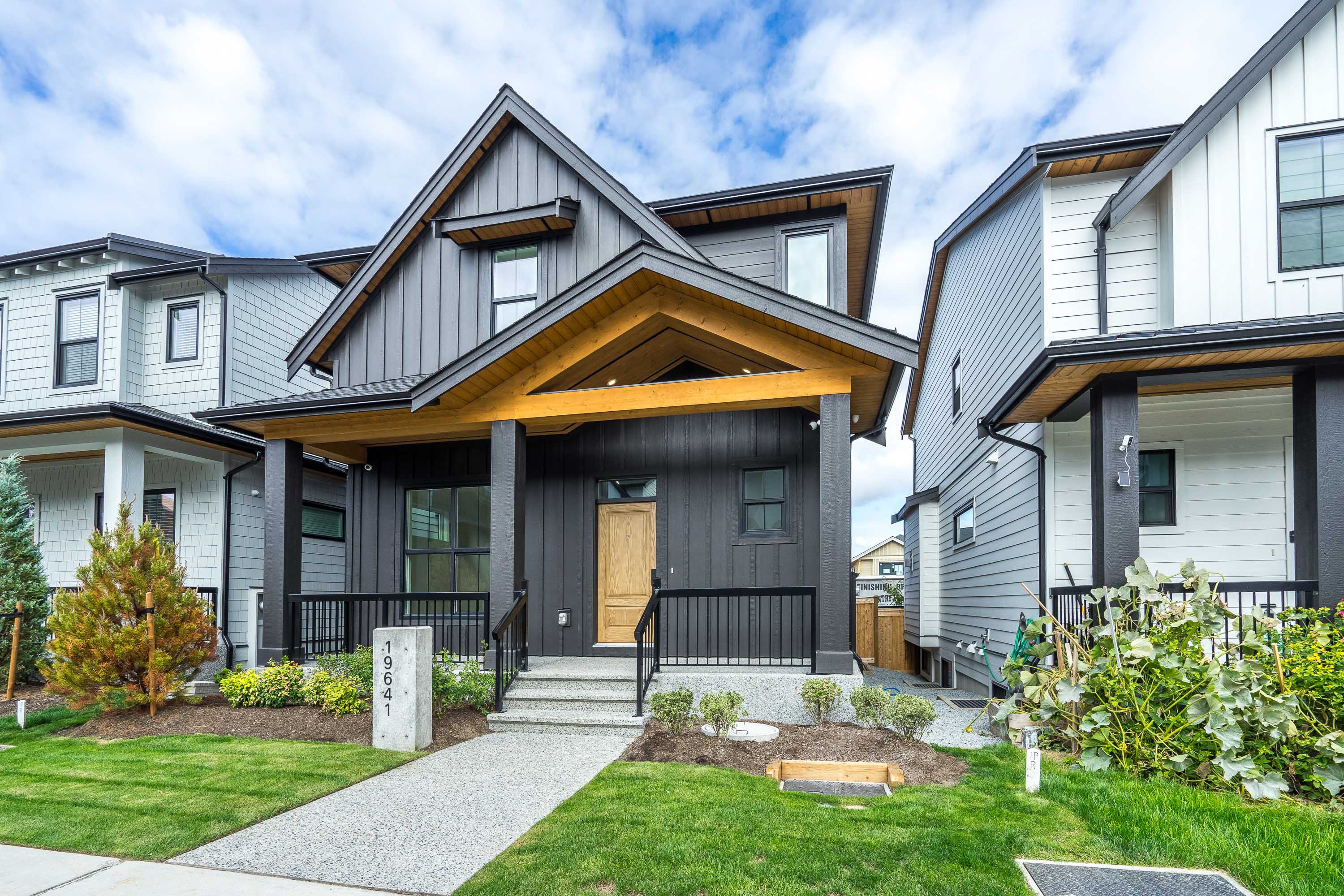19641 76A Avenue, Langley