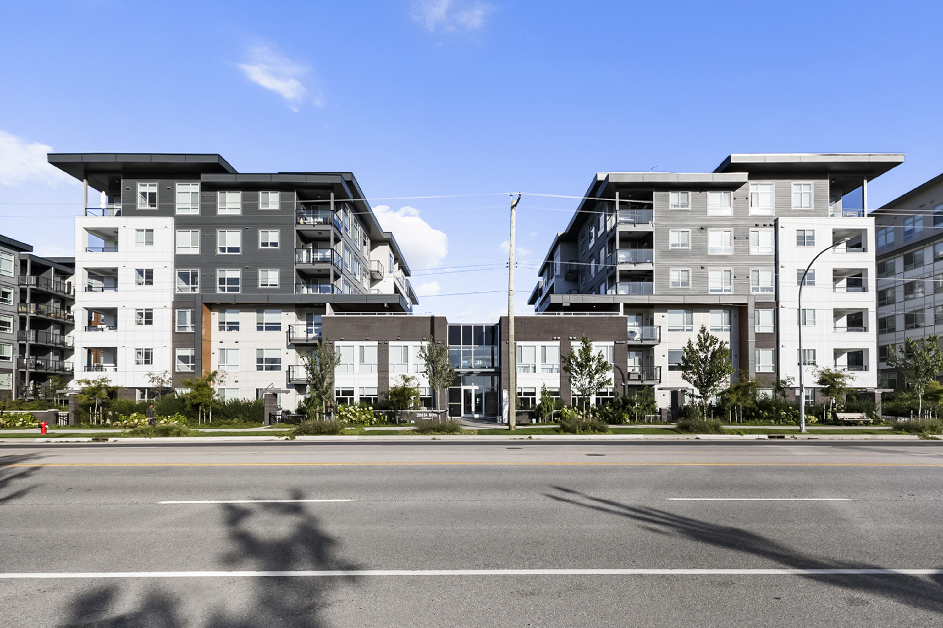 A422 - 20834 80 Avenue, Langley