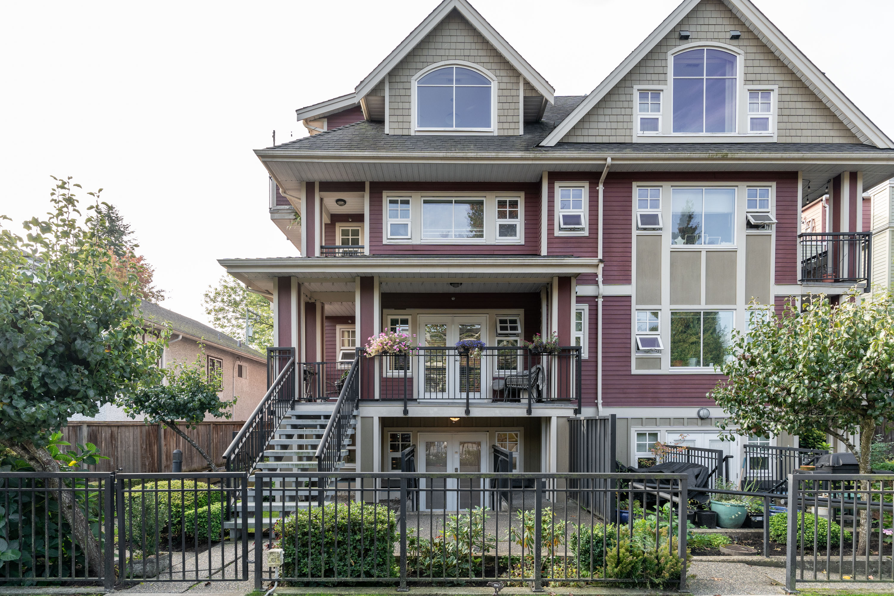 930 West 16 Avenue, Vancouver