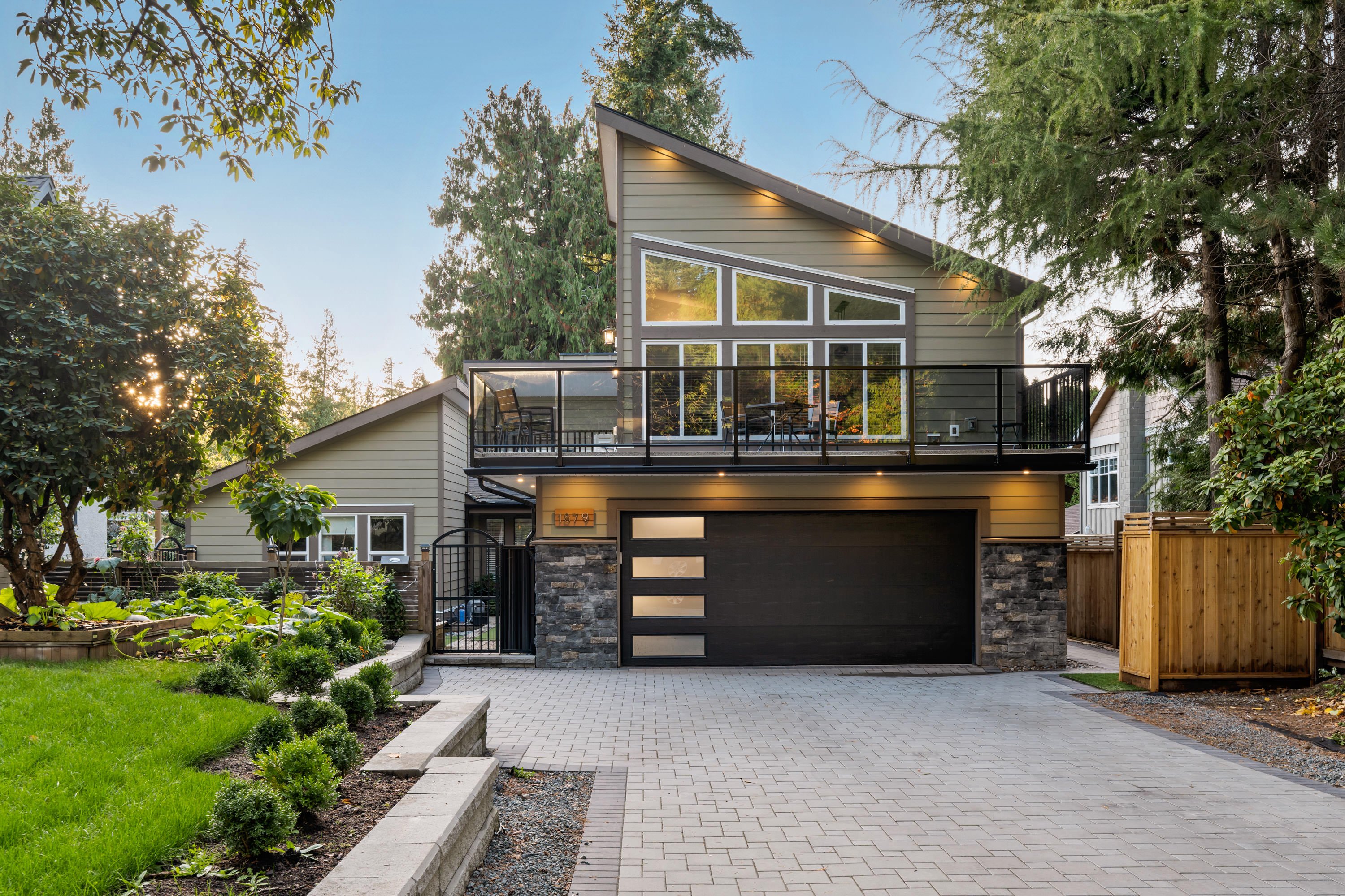 1879 127A Street, Surrey