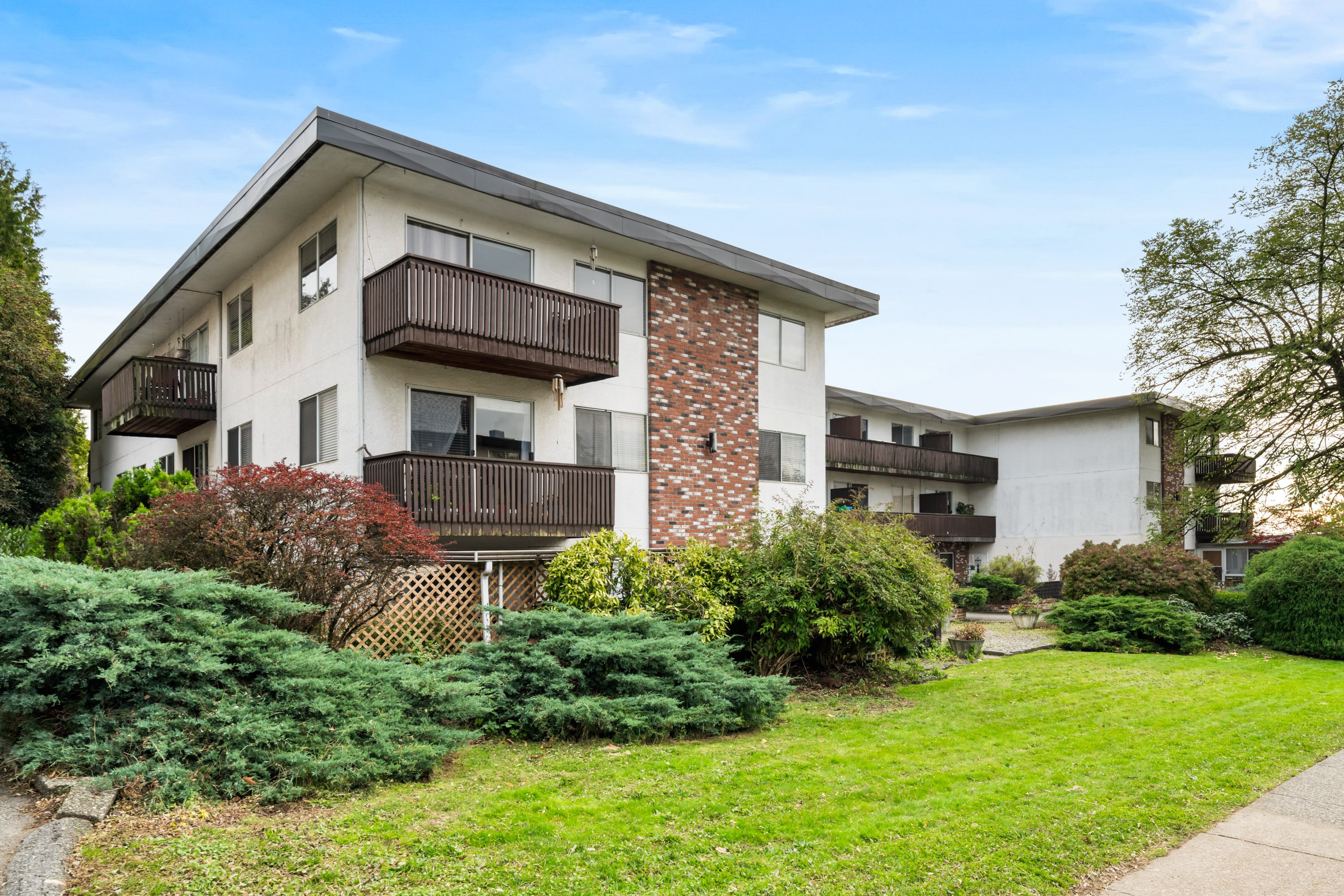 212 - 910 Fifth Avenue, New Westminster
