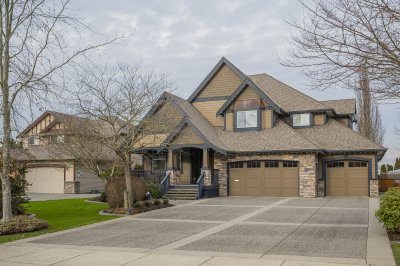Virtual tour for Klassen Real Estate Group