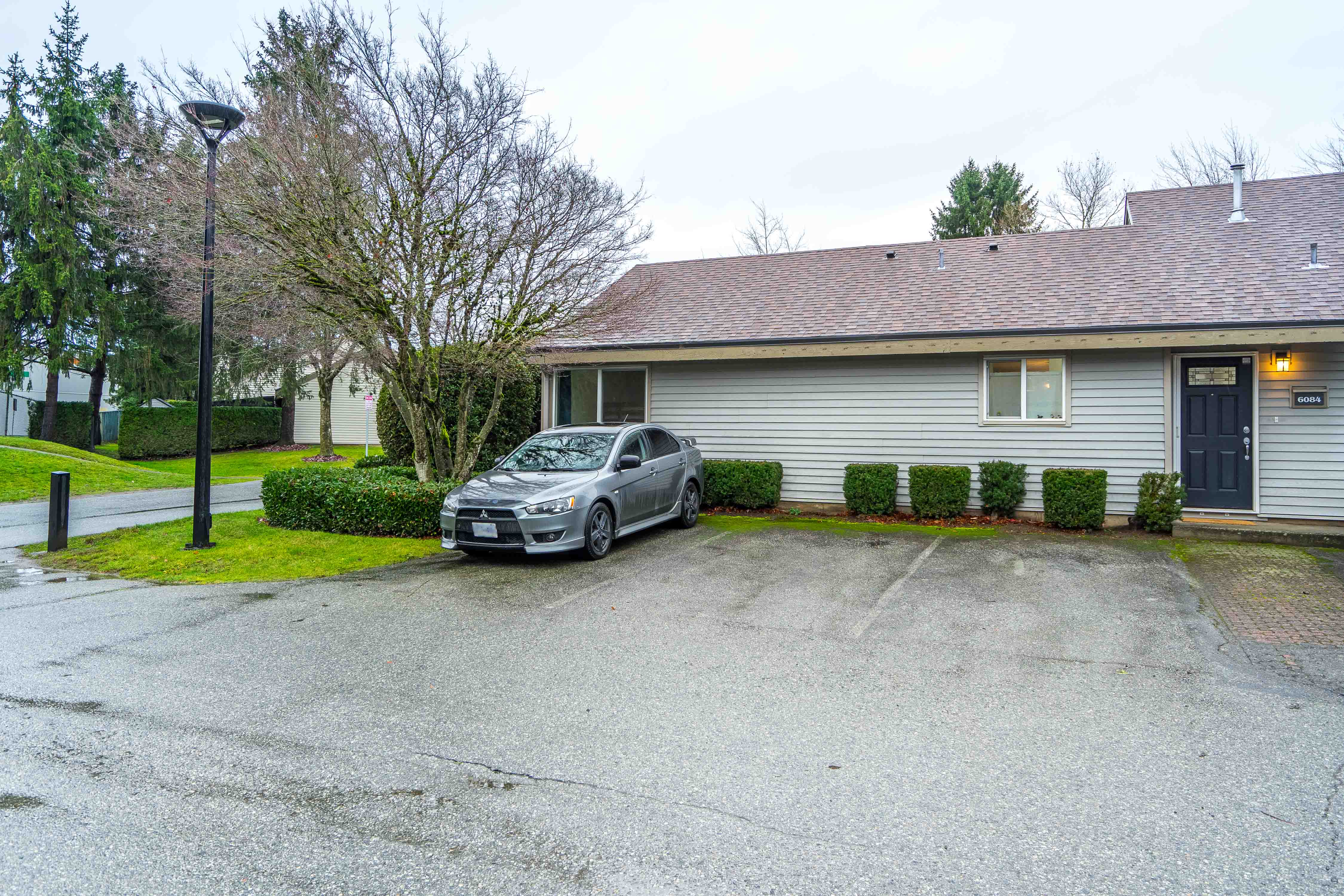 6084 Greenside Drive West, Surrey