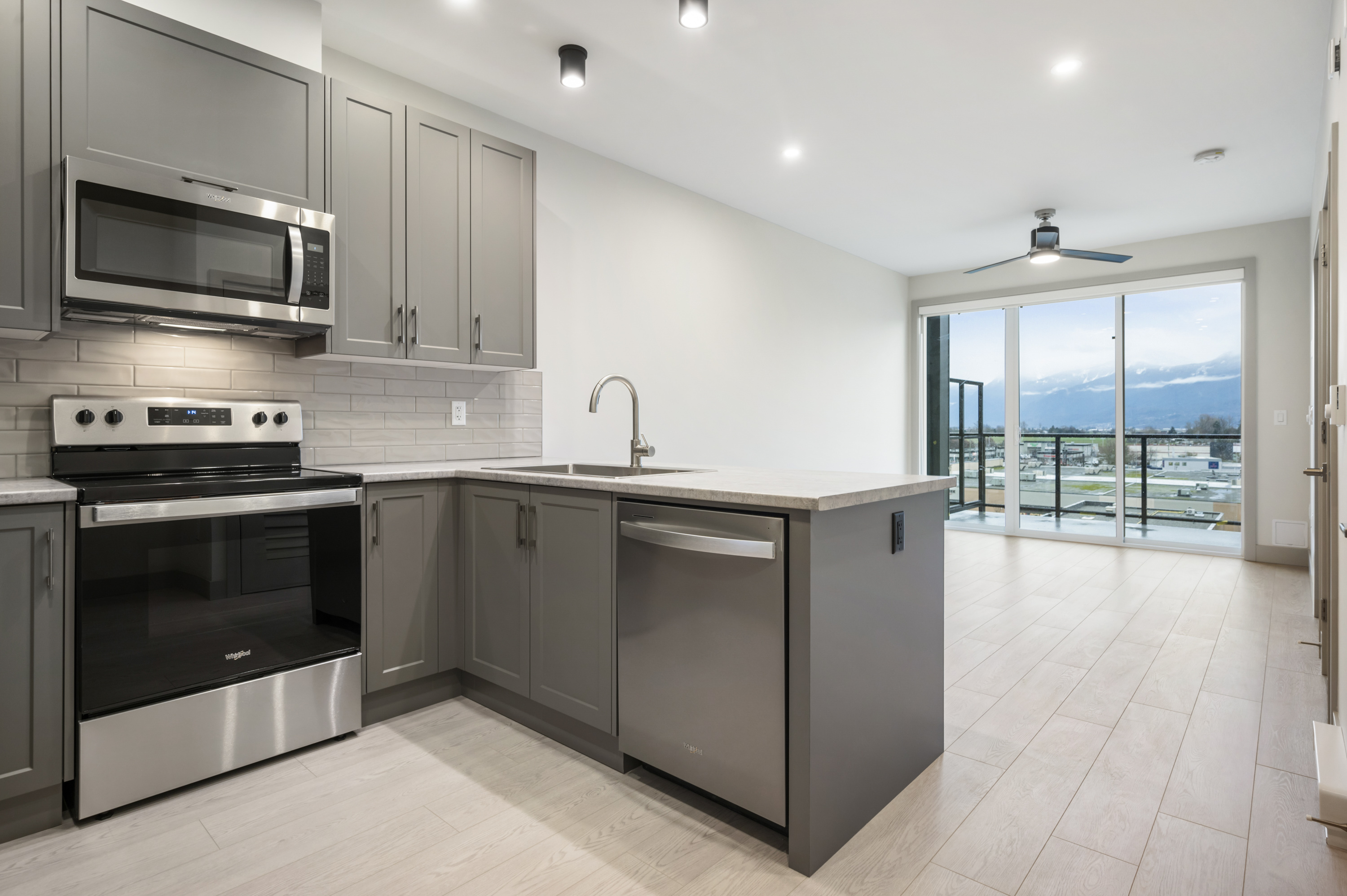 1609 - 45540 Luckakuck Way, Chilliwack