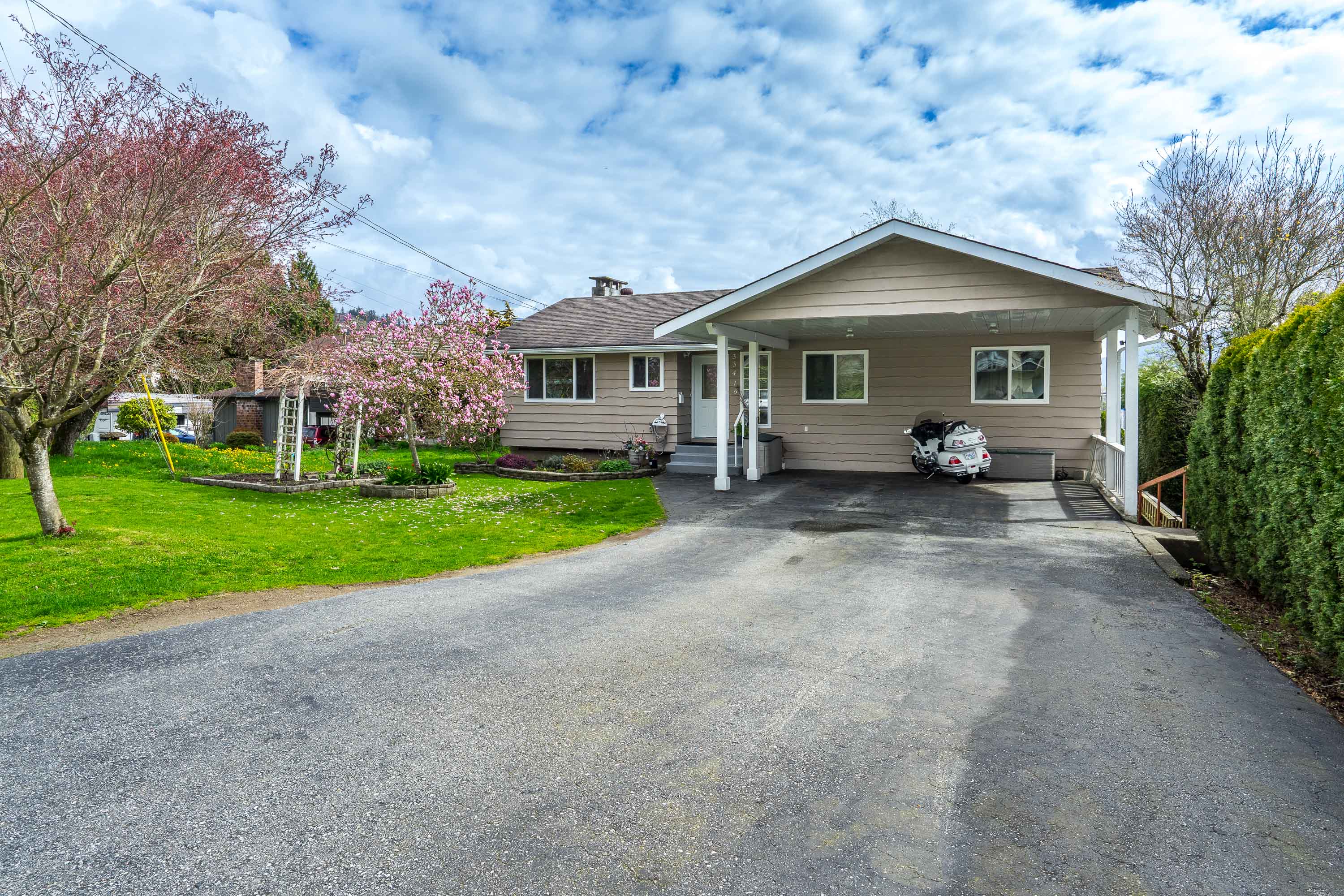 33416 Heather Avenue, Mission