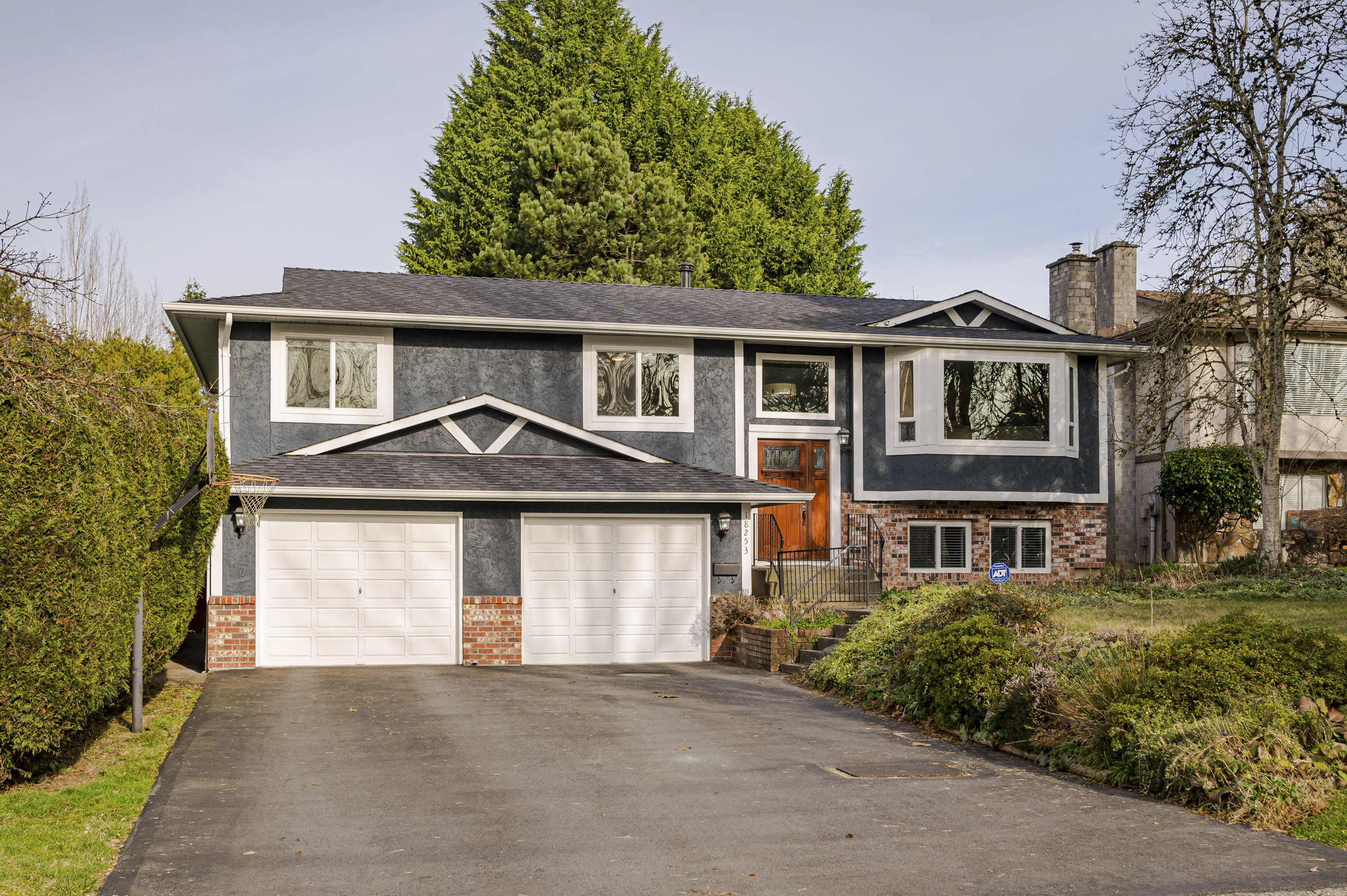 18253 58B Avenue, Surrey