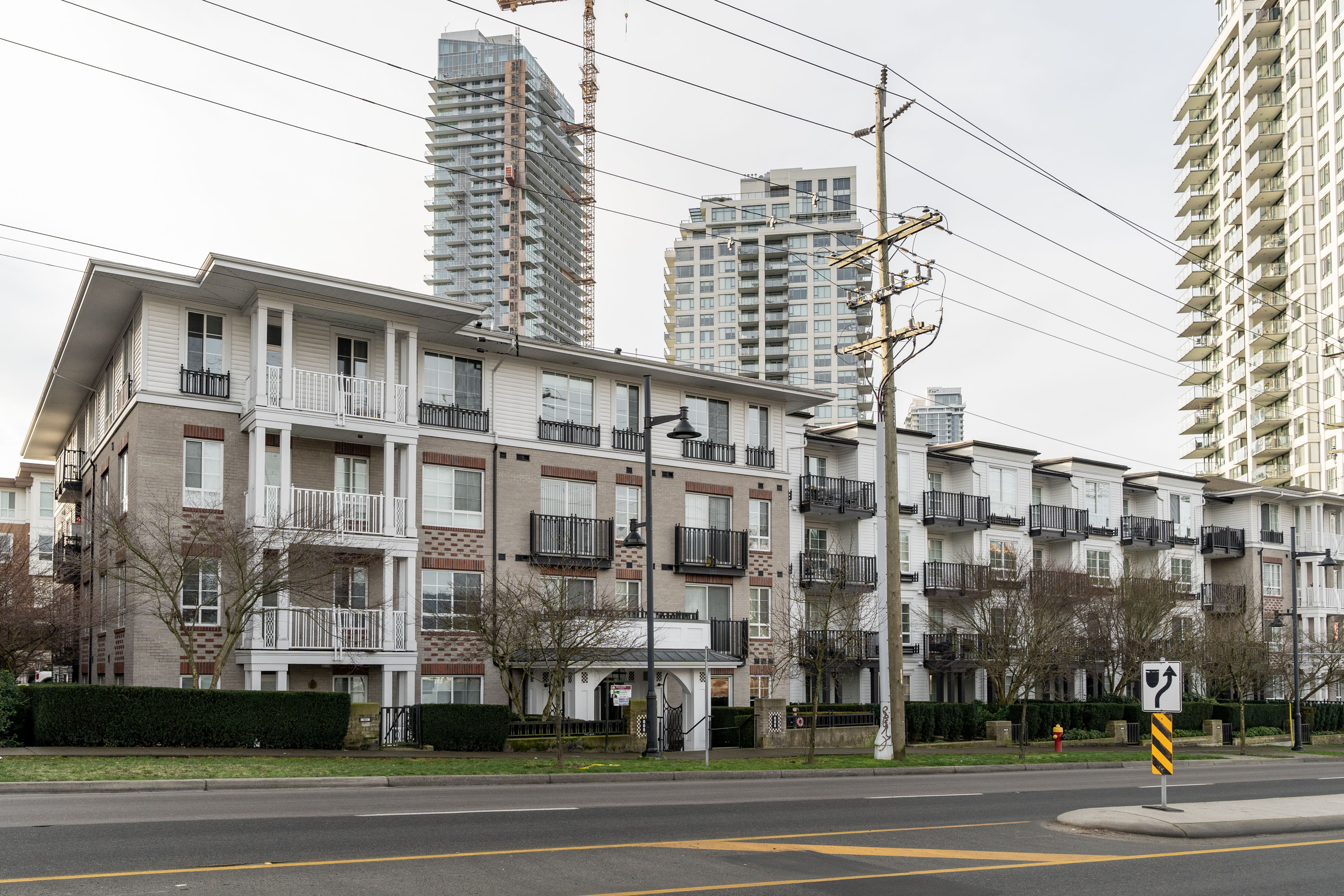 407 - 608 Como Lake, Coquitlam