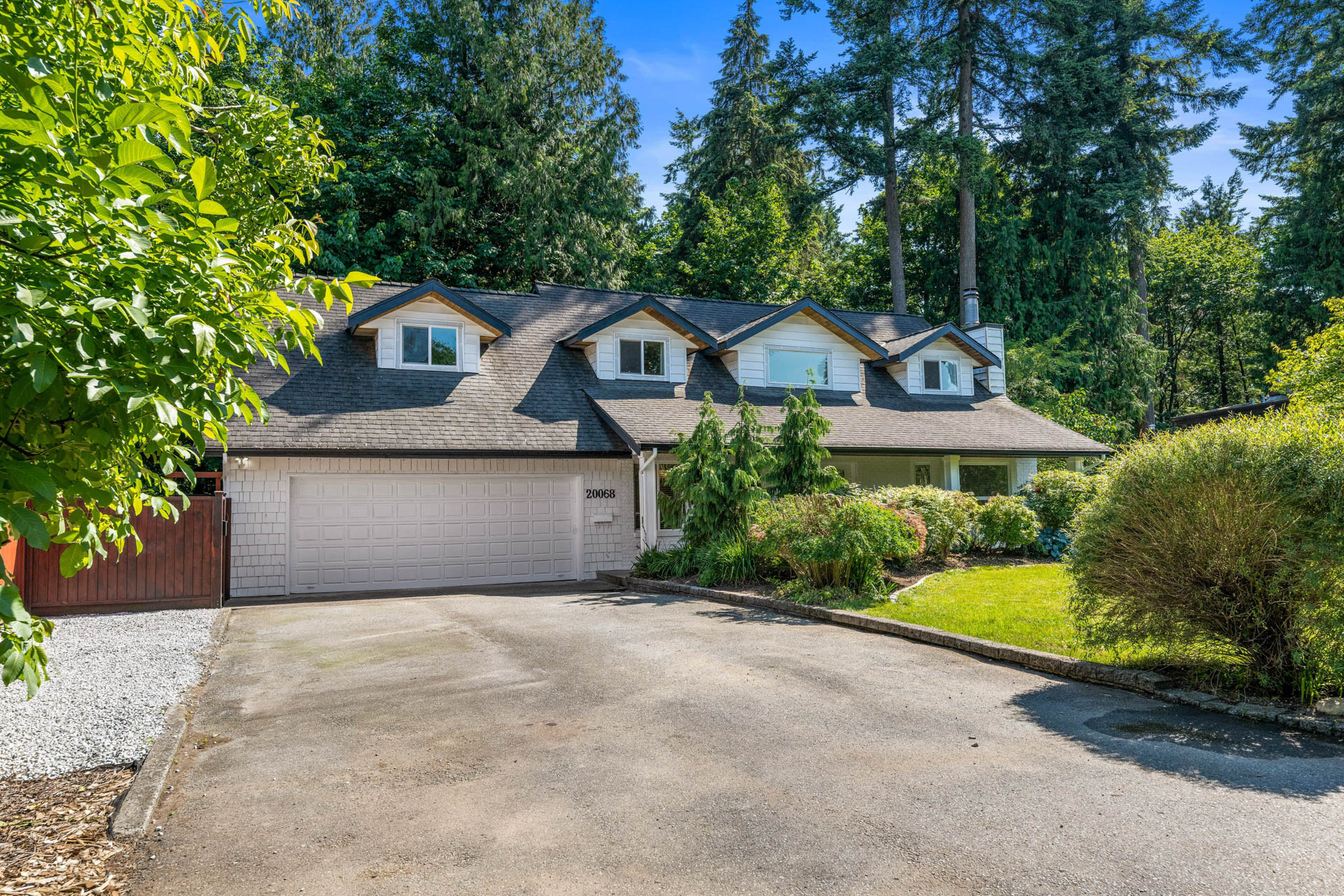 20068 41A Avenue, Langley