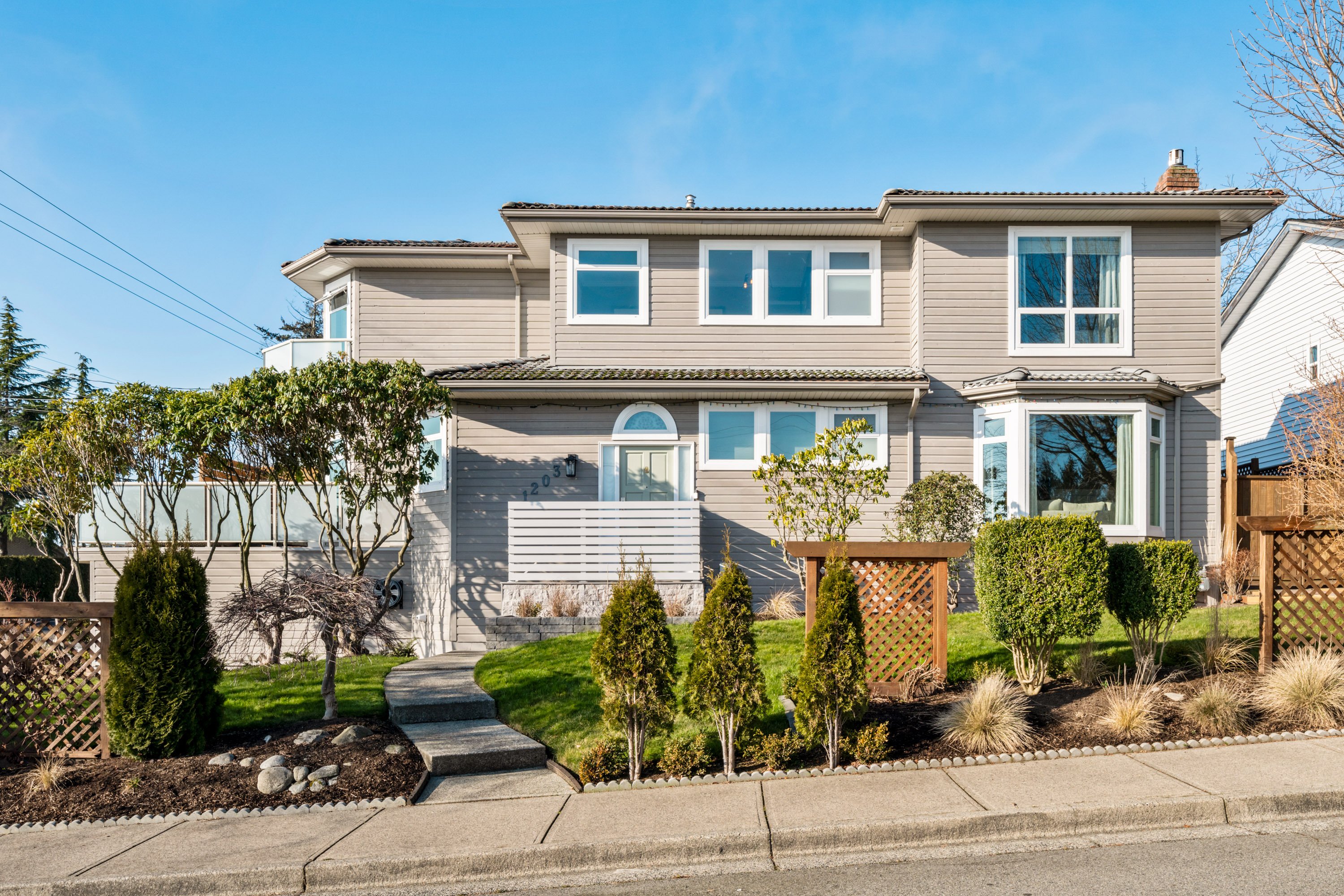 1203 Finlay Street, White Rock