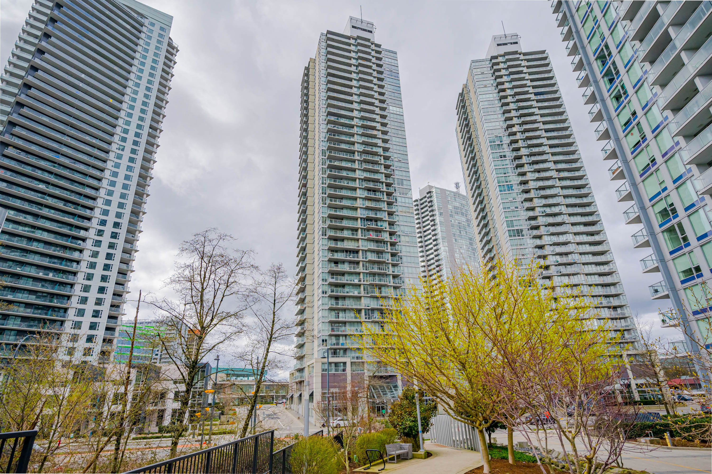 2101 - 9981 Whalley Blvd, Surrey