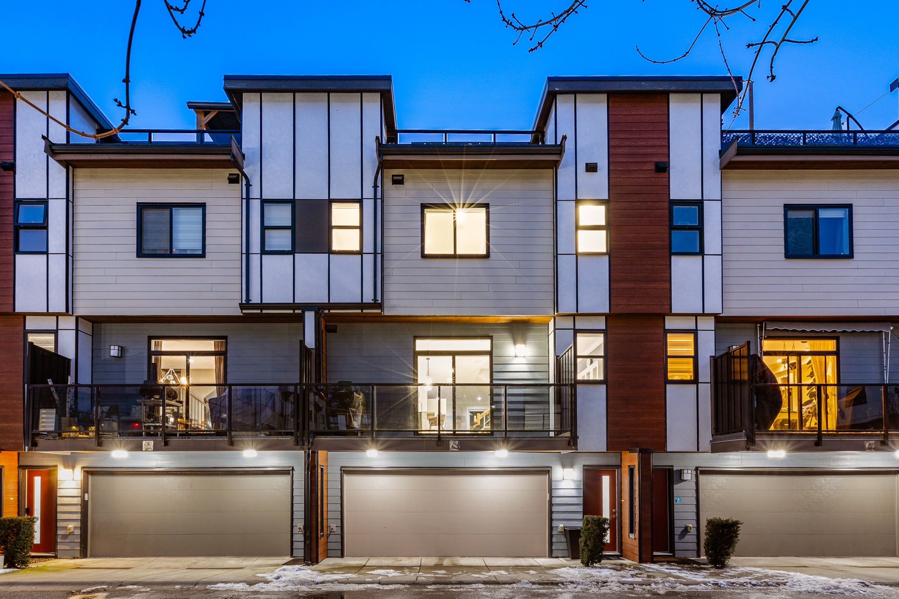 4 - 16355 23 Avenue, Surrey