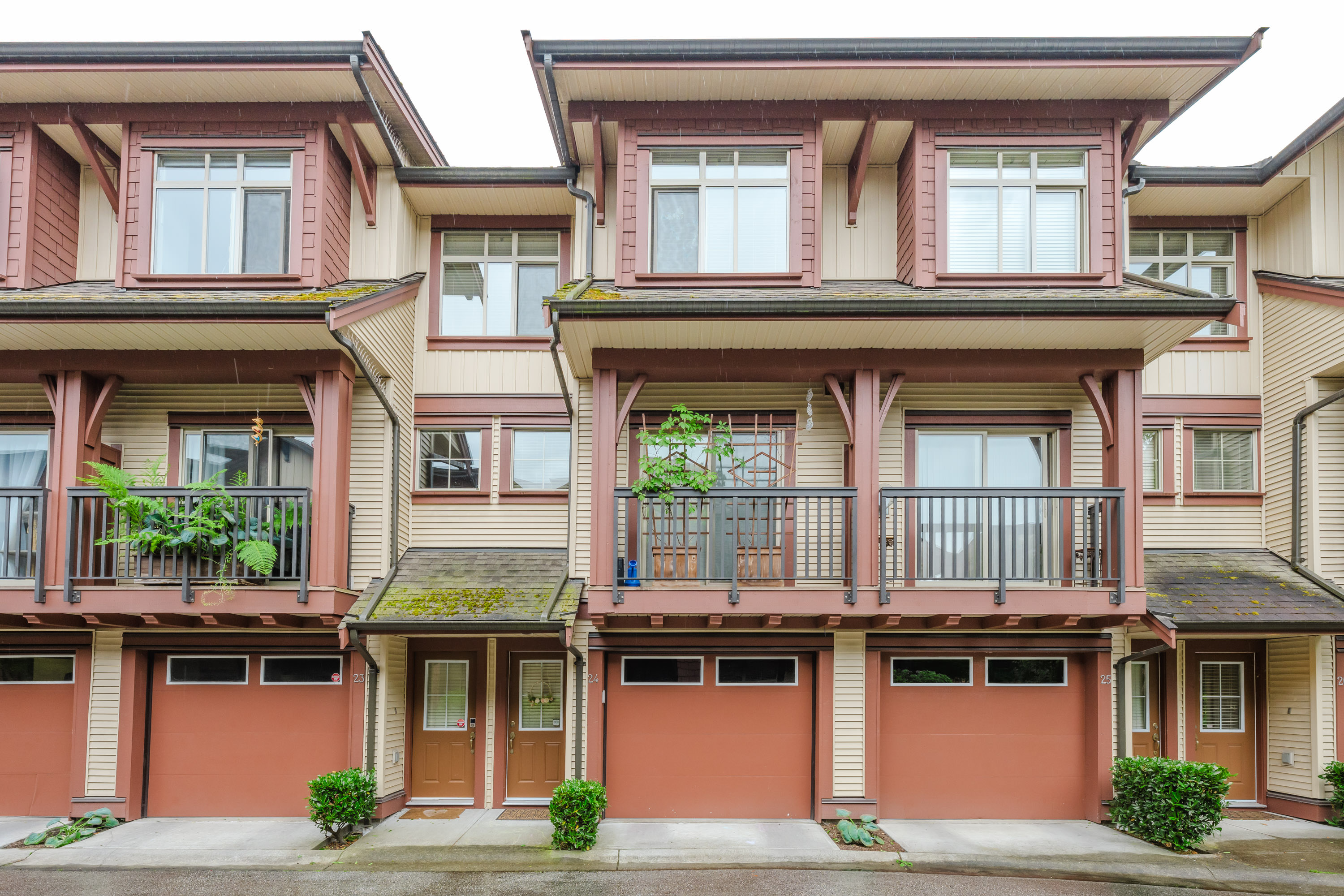 24 - 19478 65 Avenue, Surrey