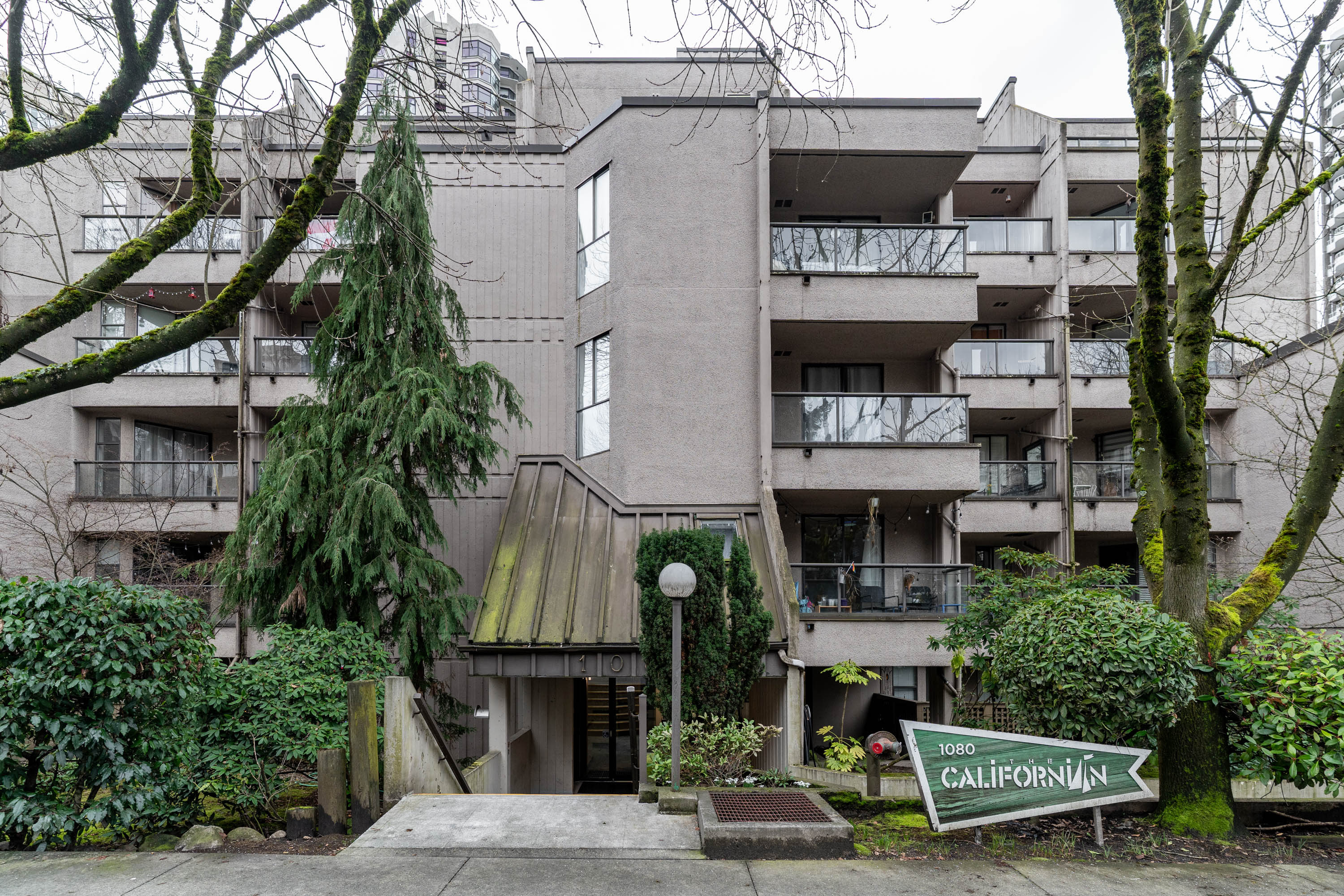 702 - 1080 Pacific Street, Vancouver