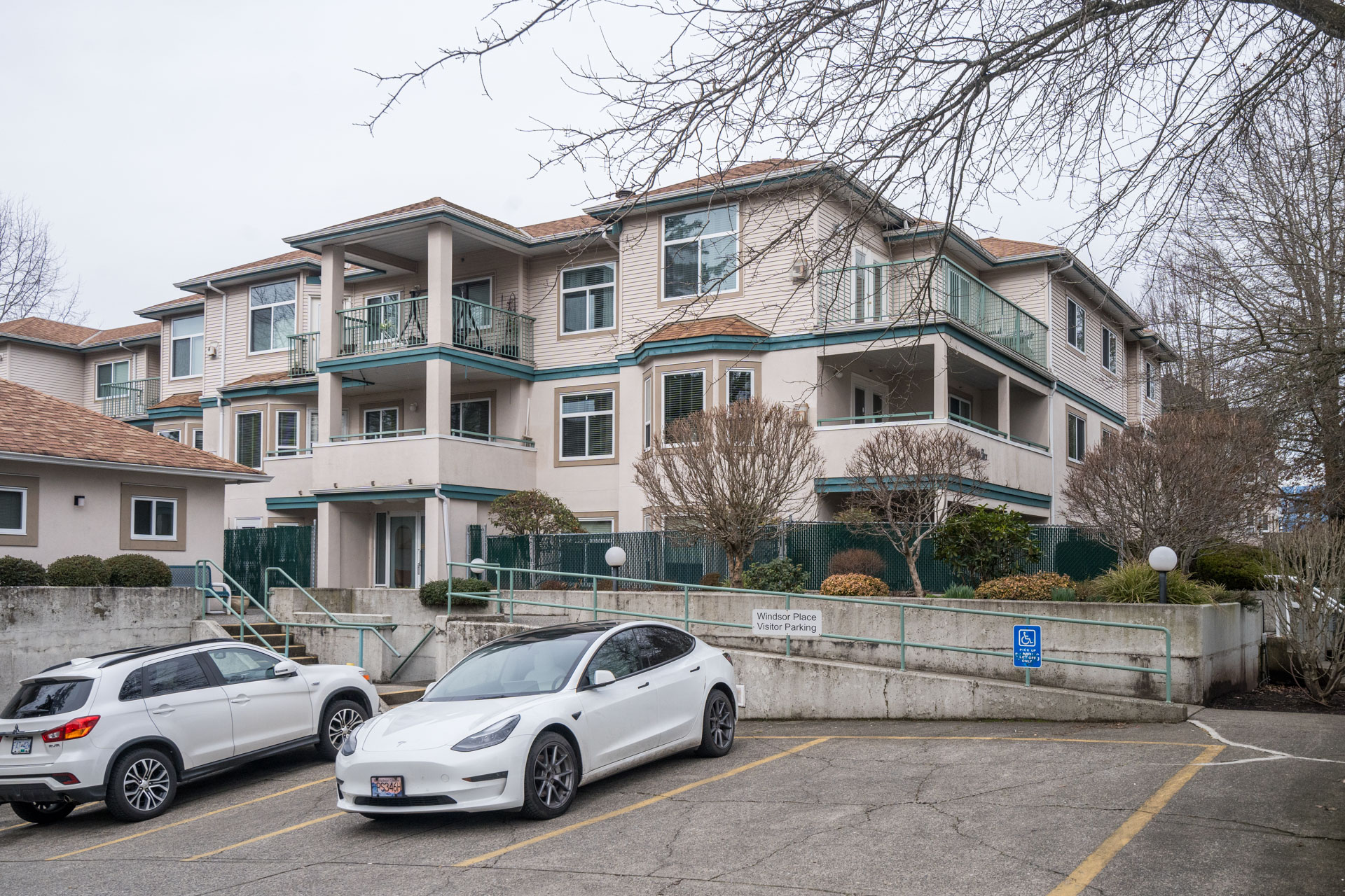 210 - 5955 177B Street, Surrey