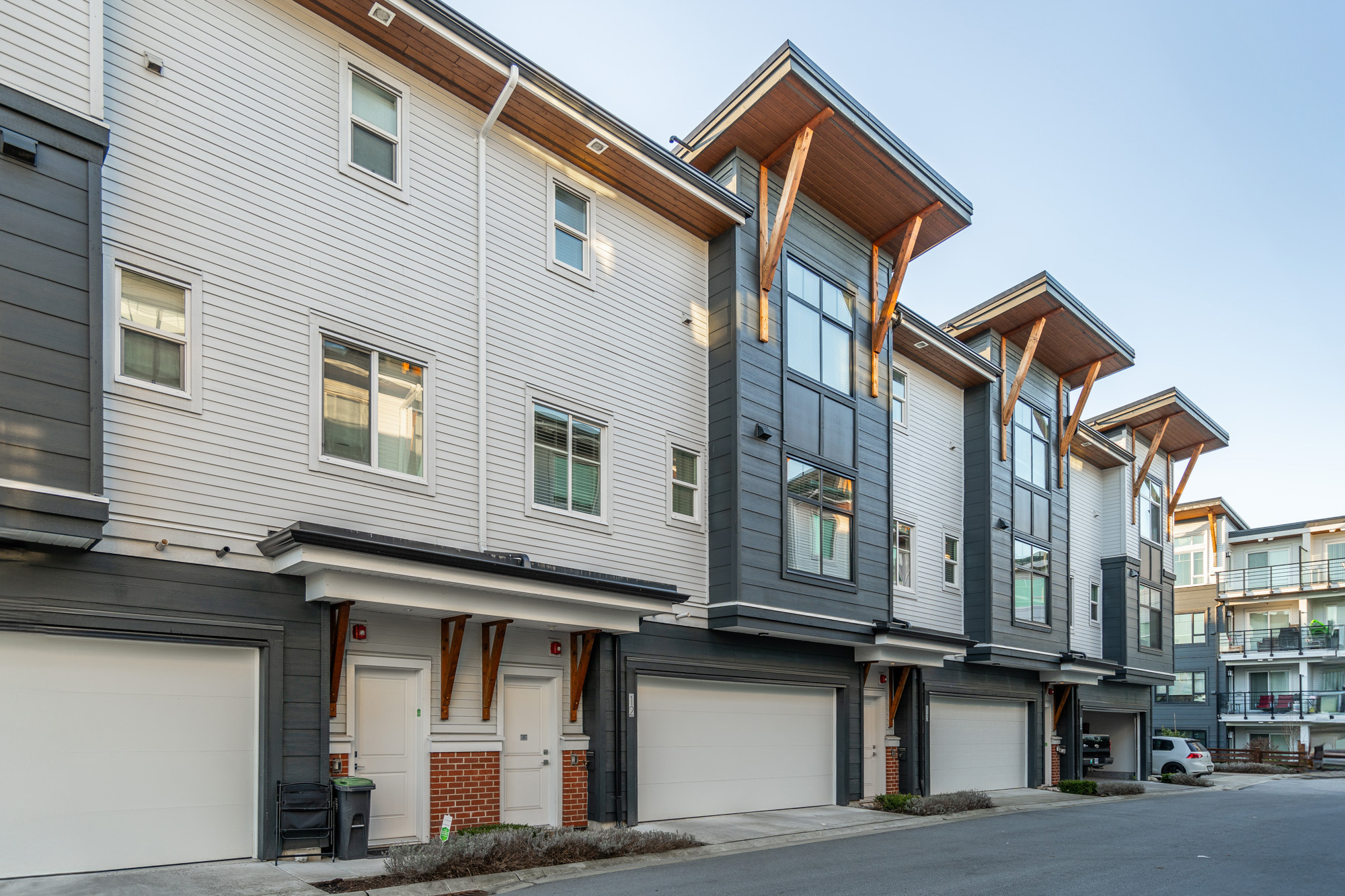 12 - 22127 48A Avenue, Langley